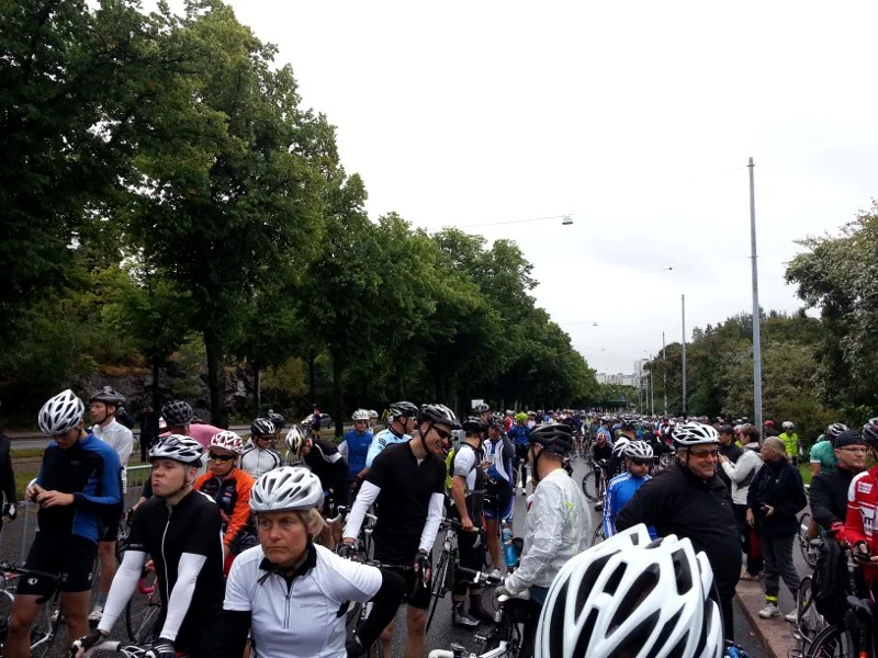 2291 cyclists at the start line