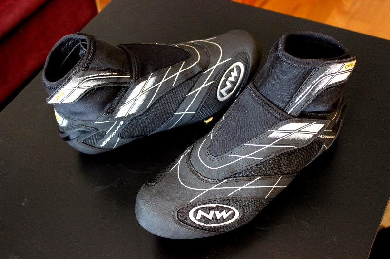 cold weather cycling shoes