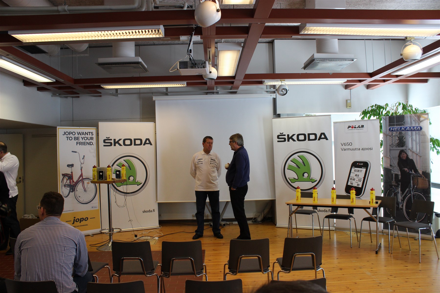 Minutes before the press conference