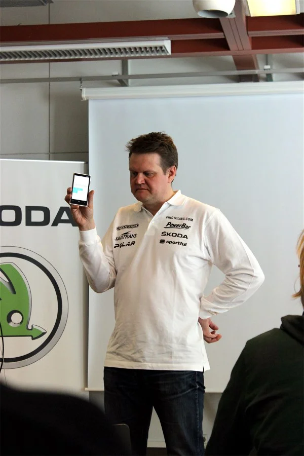 We also connected with Kjell Carlström, live on stage 6 of Tirreno-Adriatico with 120km to go.