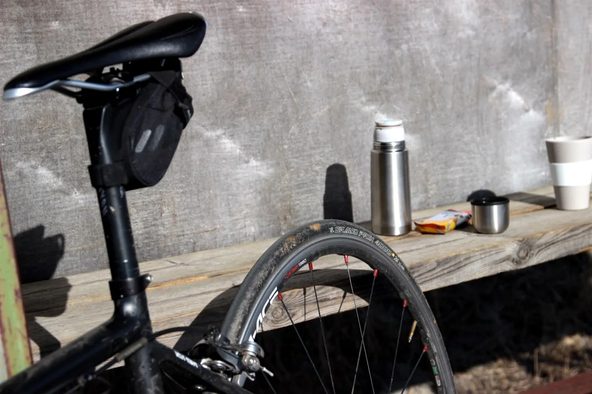 A coffee break on a windy and chilly ride