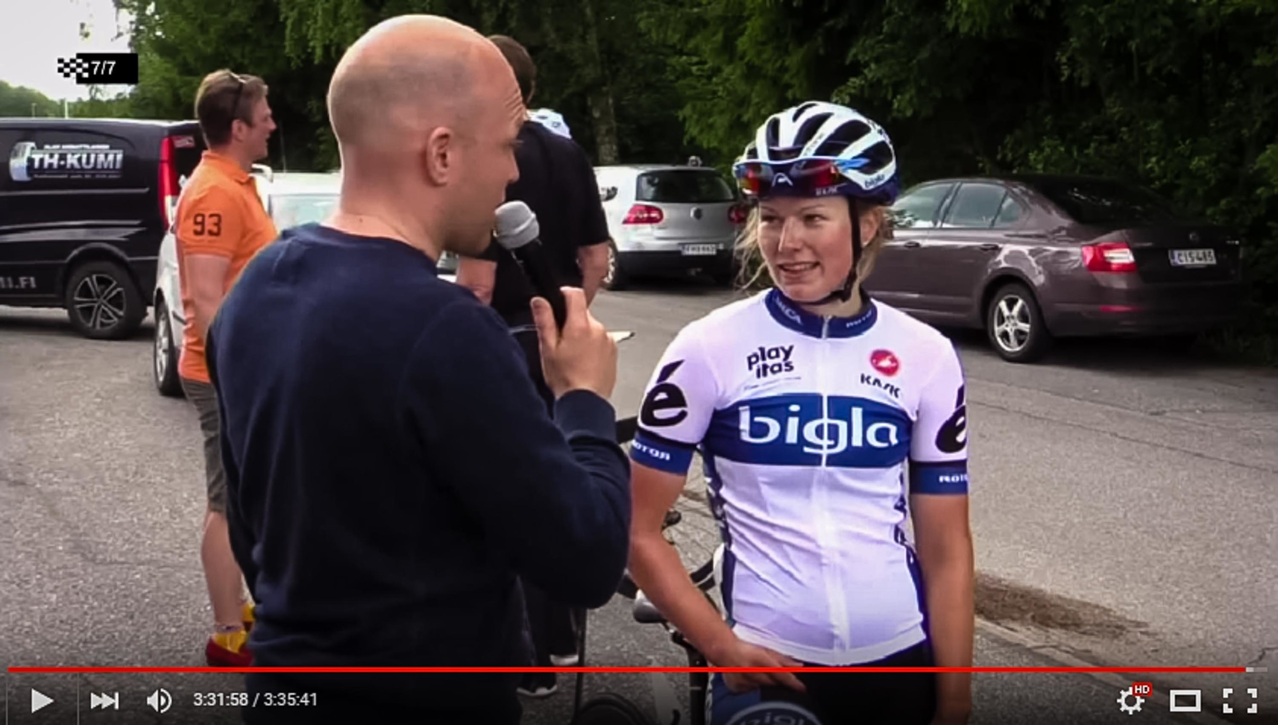 Lotta Lepistö after winning the Women's race