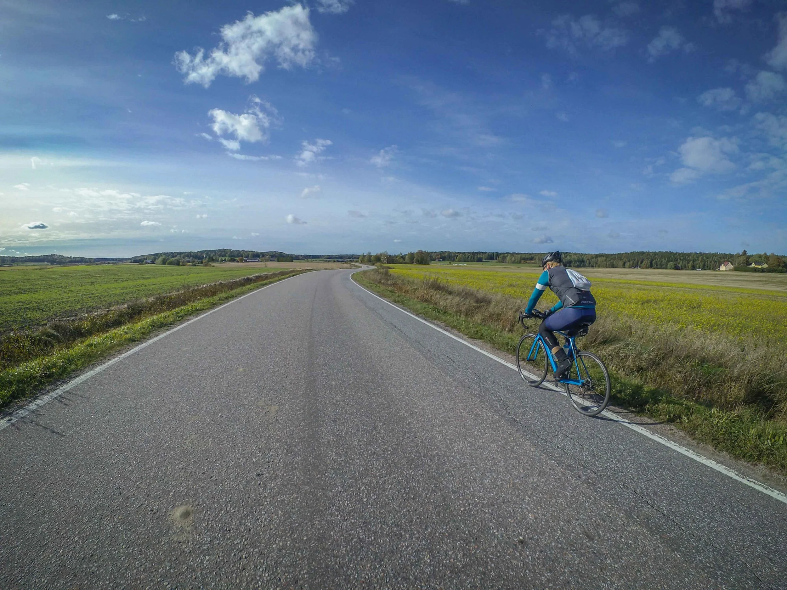 Silent roads on the countryside offering a headwind-tunnel