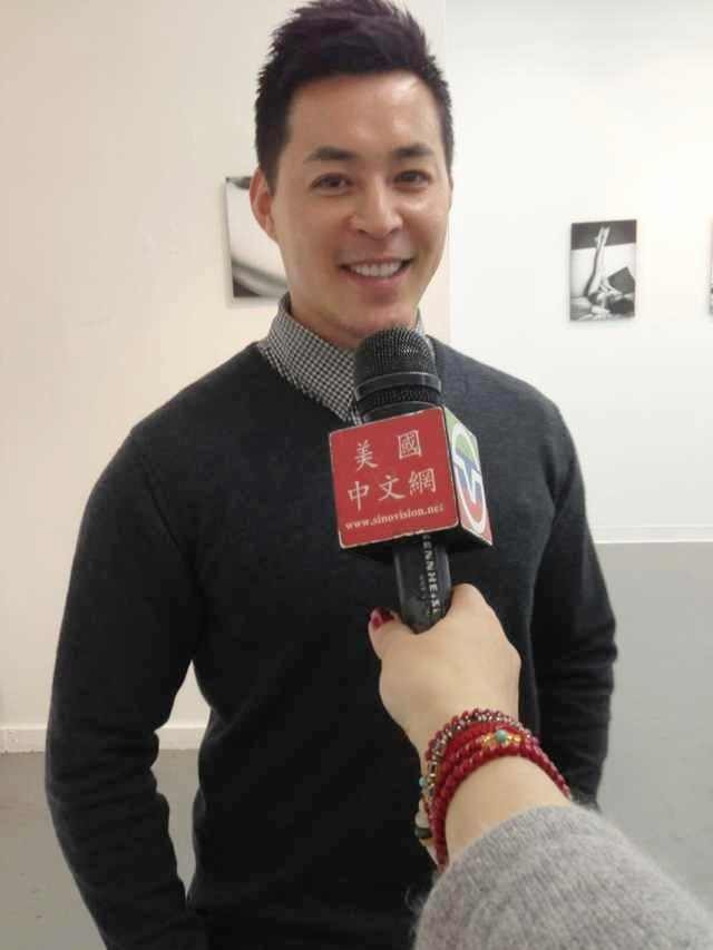 Press release with Chinese and English media