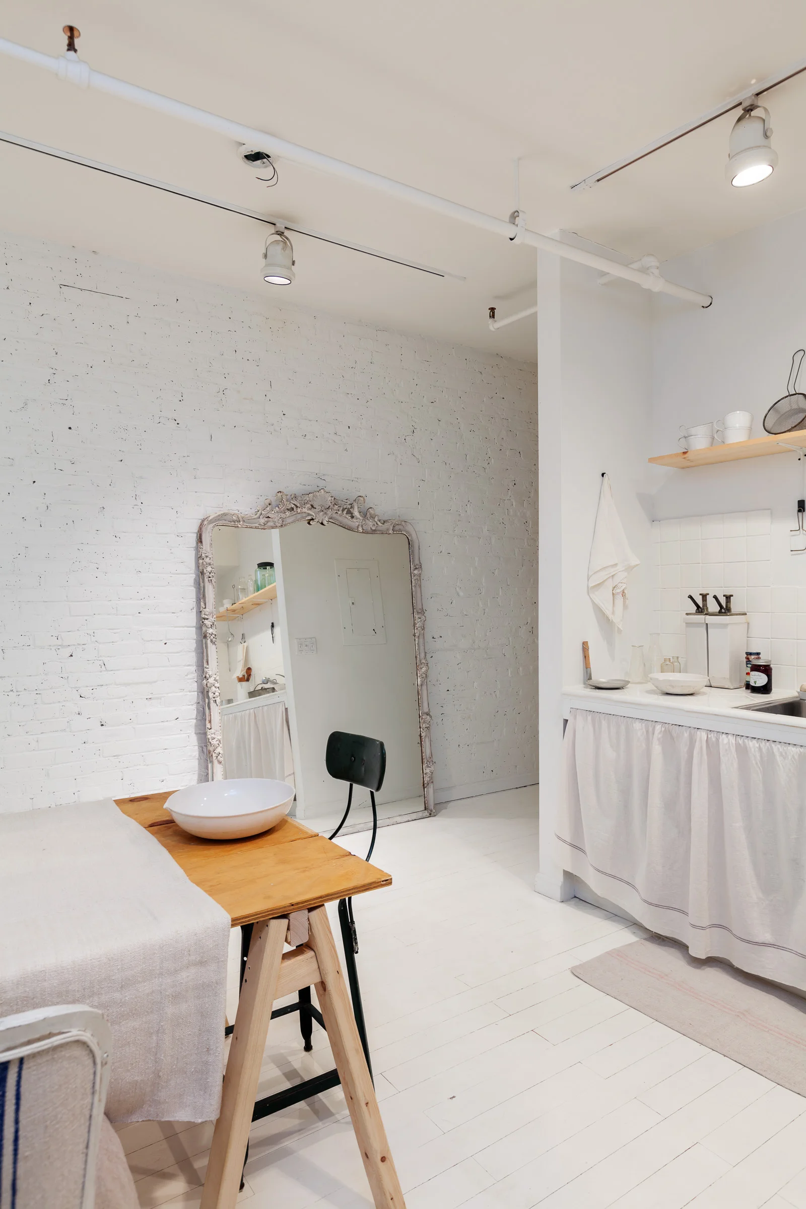 carlwooley_nolita-studio_01.jpg