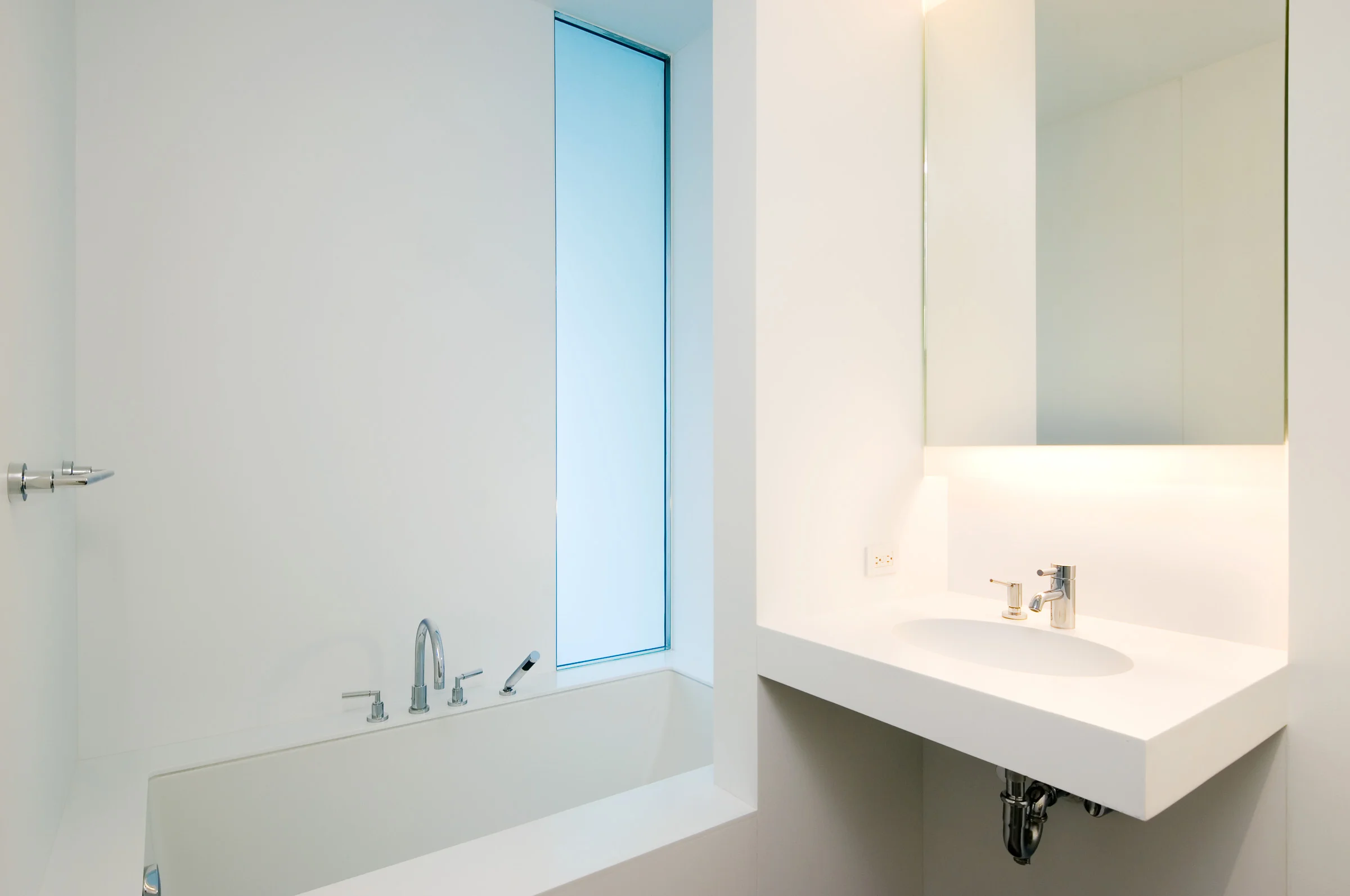 carlwooley_westside-condo_05.jpg