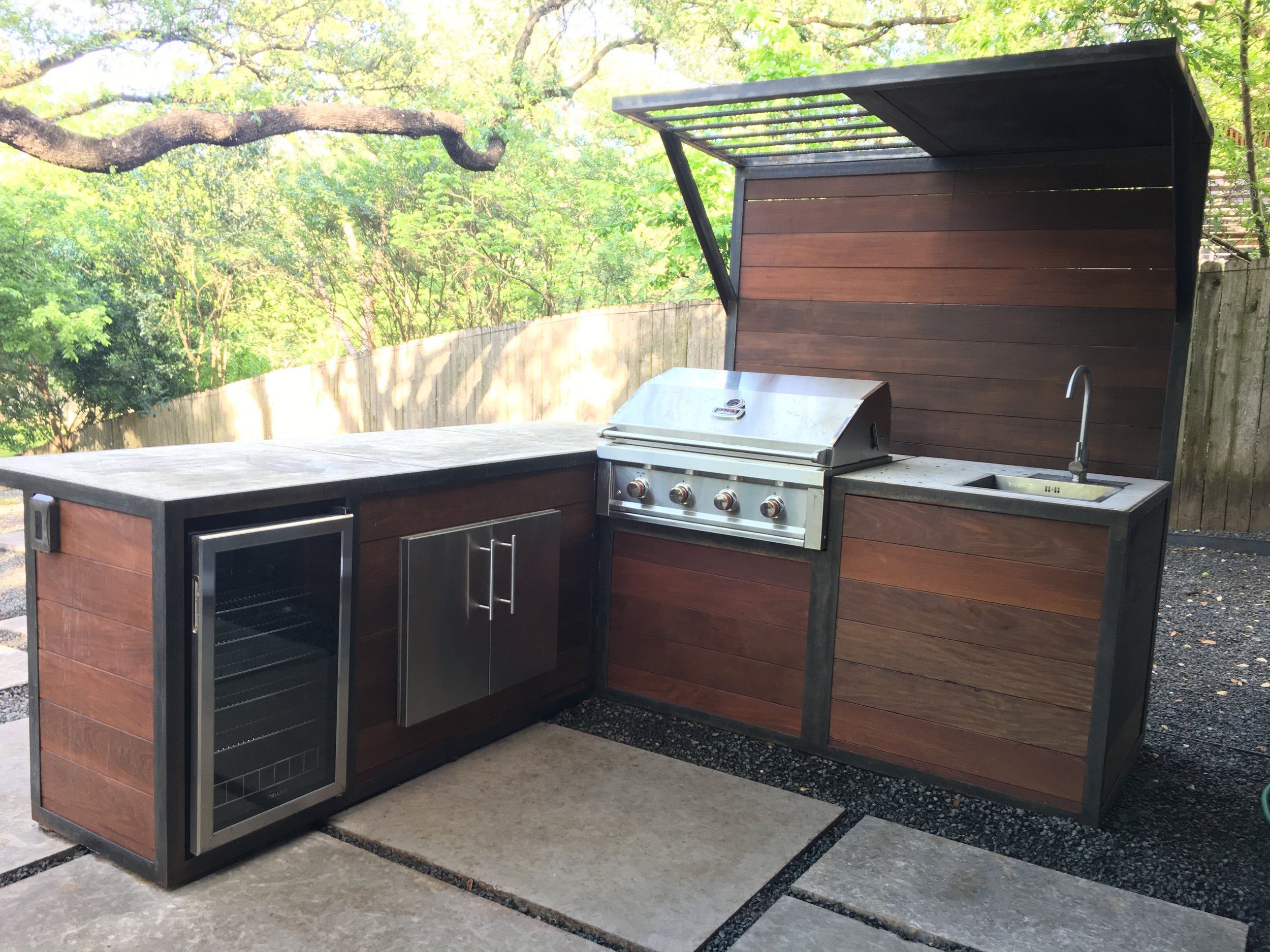 Outdoor Kitchen