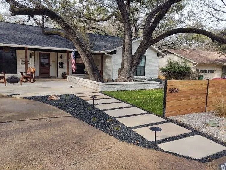 Front Lueder walk with Cumaru fence and artificial turf installation.