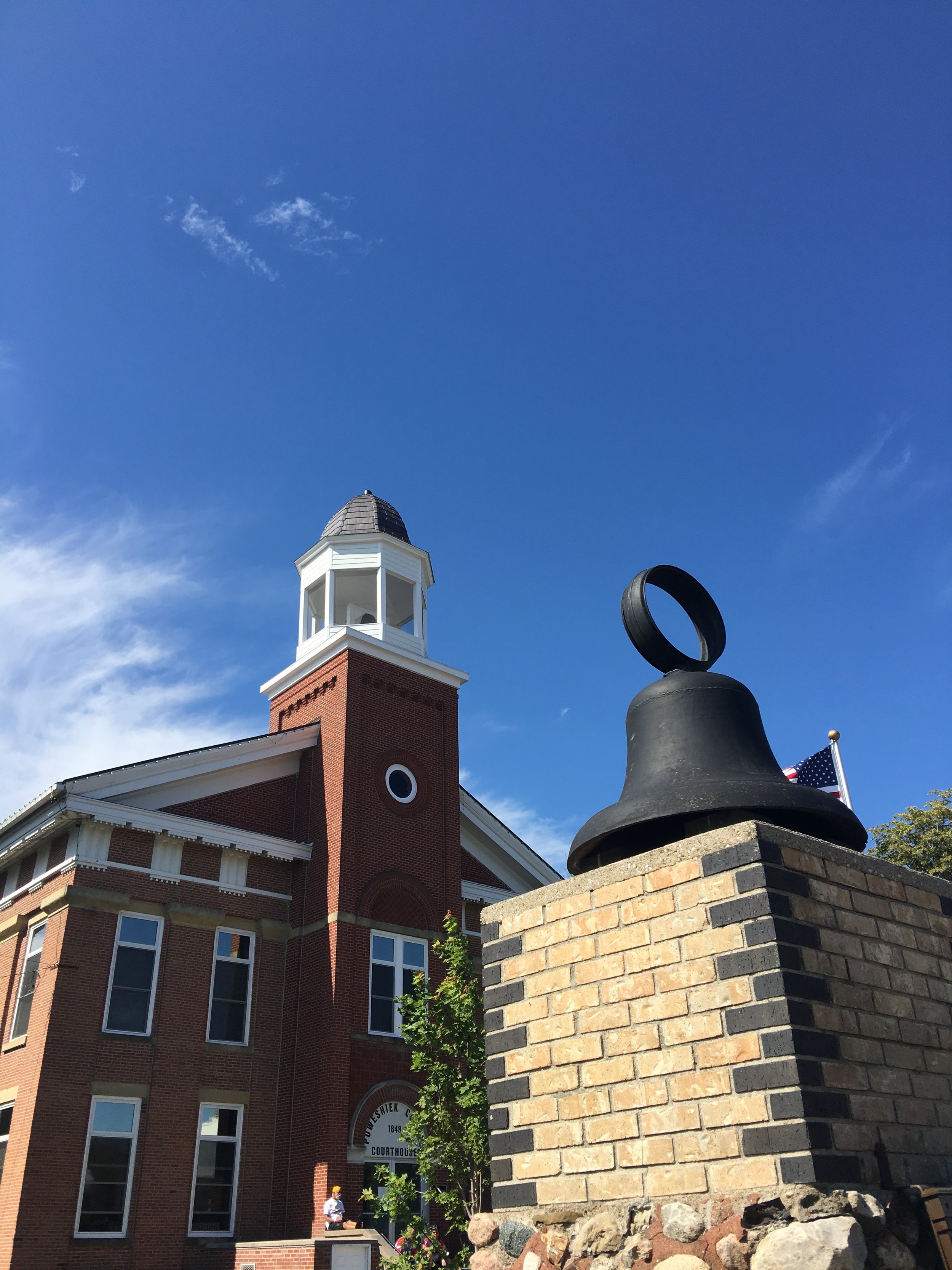Courthouse in Montezuma