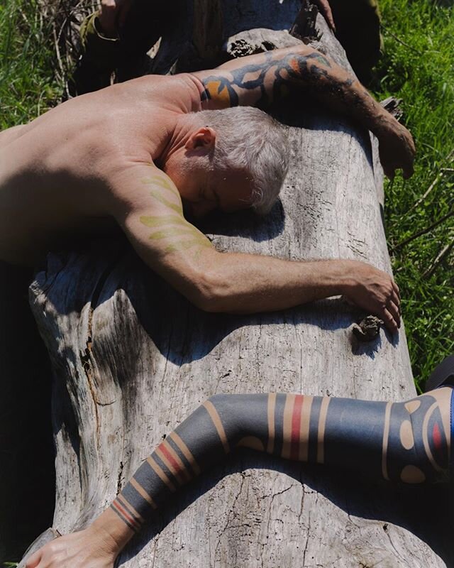 Denise and Mike hanging on a log. This was such a beautiful day earlier this year. Thank you Ricardo for the photo and my clients for modeling. May we have another shot soon!  #bayareatattoo #naturetattoo #sleevetattoo #matisseinspired #redandblack #