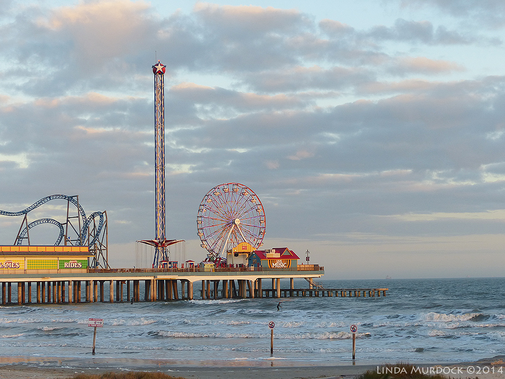 Galveston Pleasure Pier Panasonic Lumix FZ200 Automagic Setting