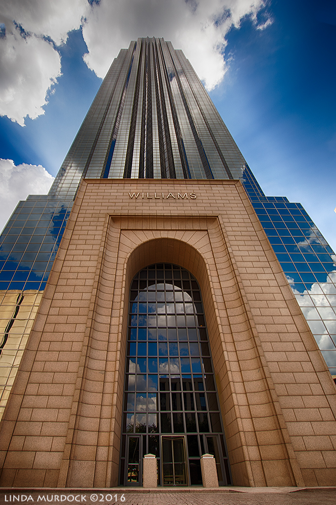 Yuuuuge building in the Galleria