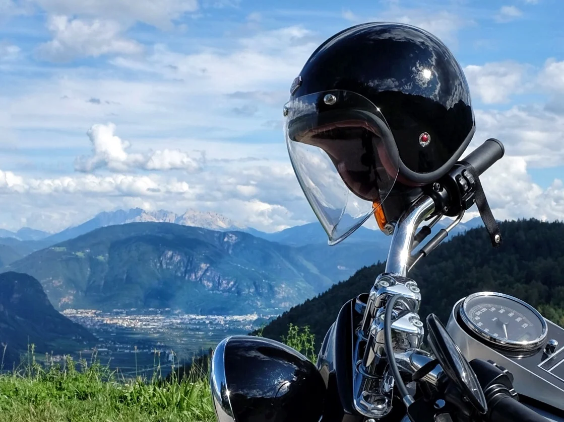 Helmet by Les Ateliers Ruby.