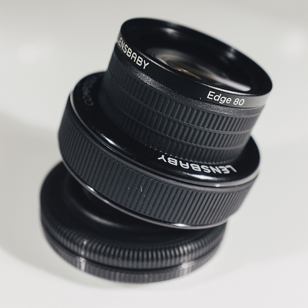 Comparing the Lensbaby Edge 80 to a Standard 85mm Lens Comparing the Lensbaby Edge 80 to a Standard 85mm Lens