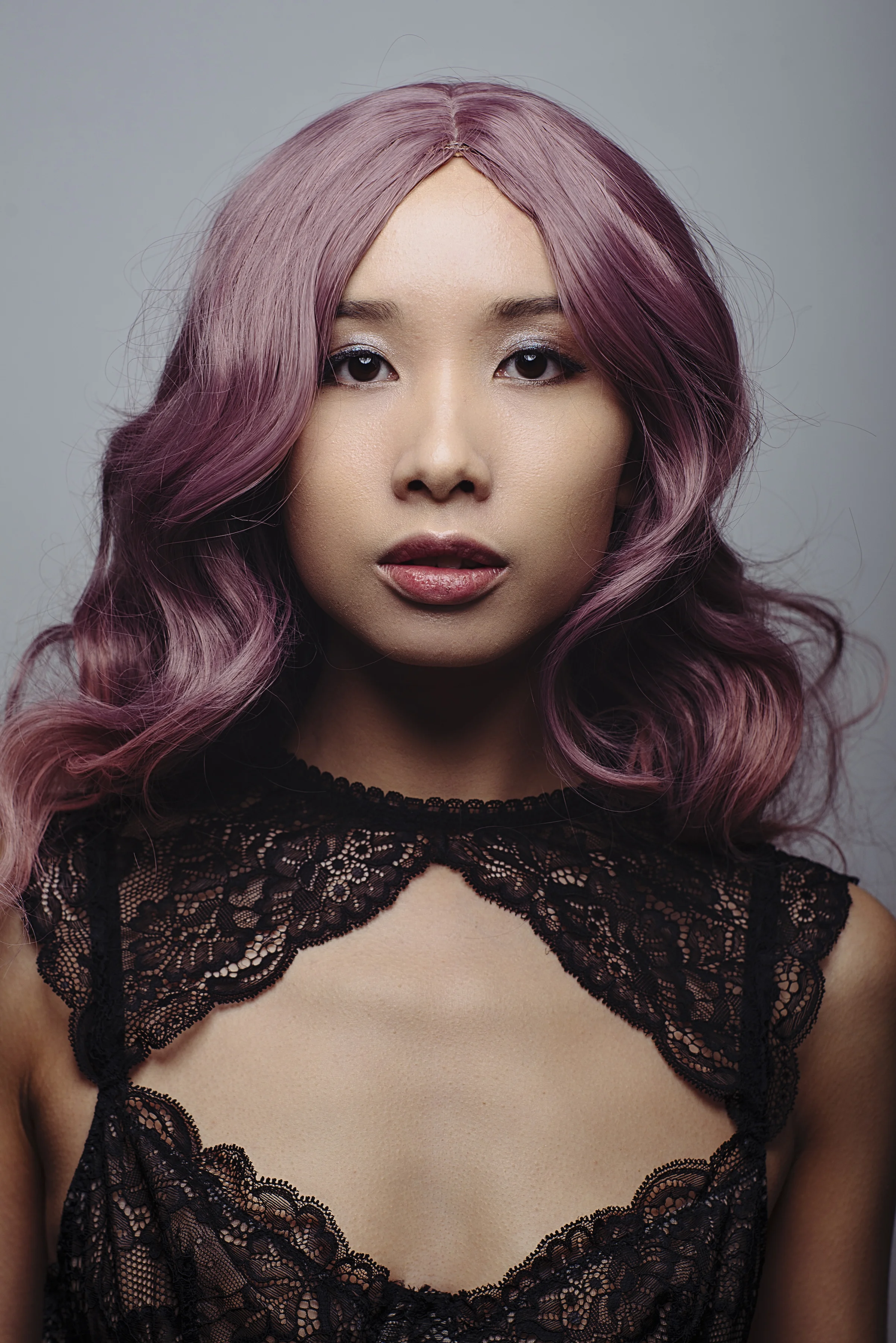 In this image we have no fill-light. It's not a bad thing and no fill-light is far better than too much fill-light.