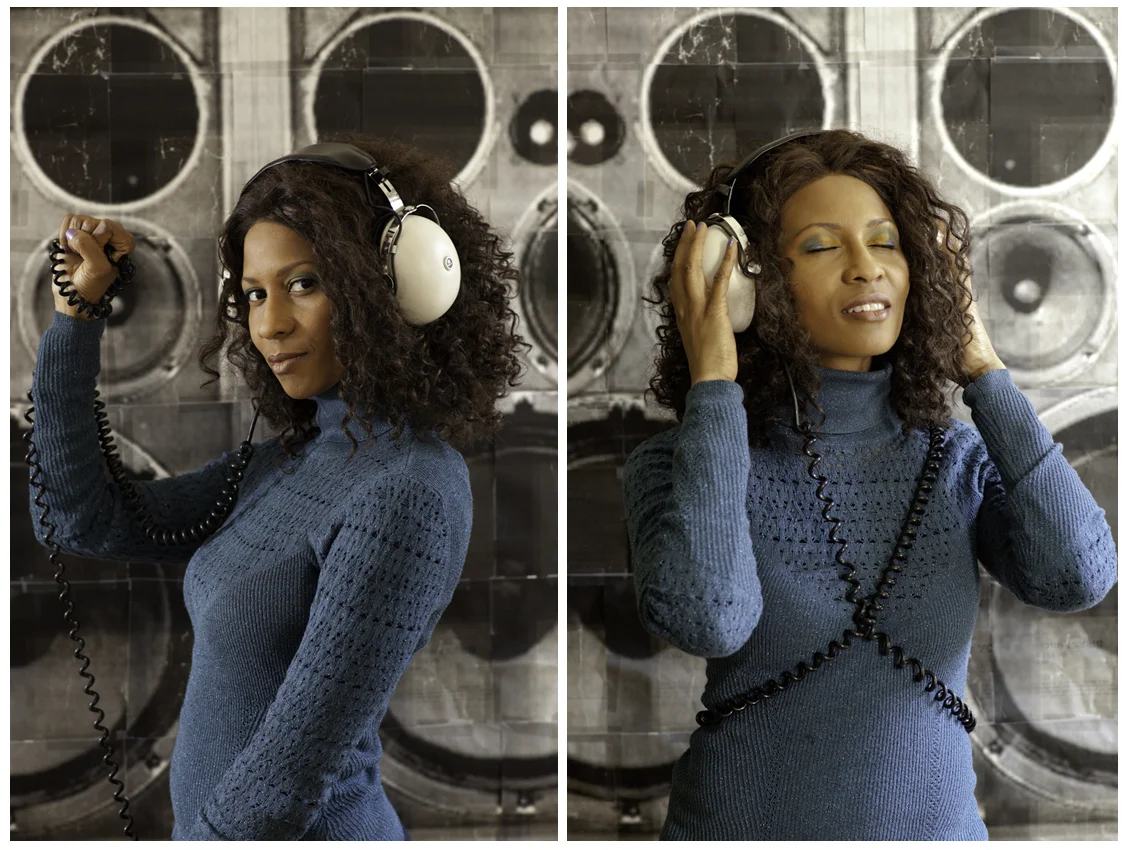 137_headphones.jpg