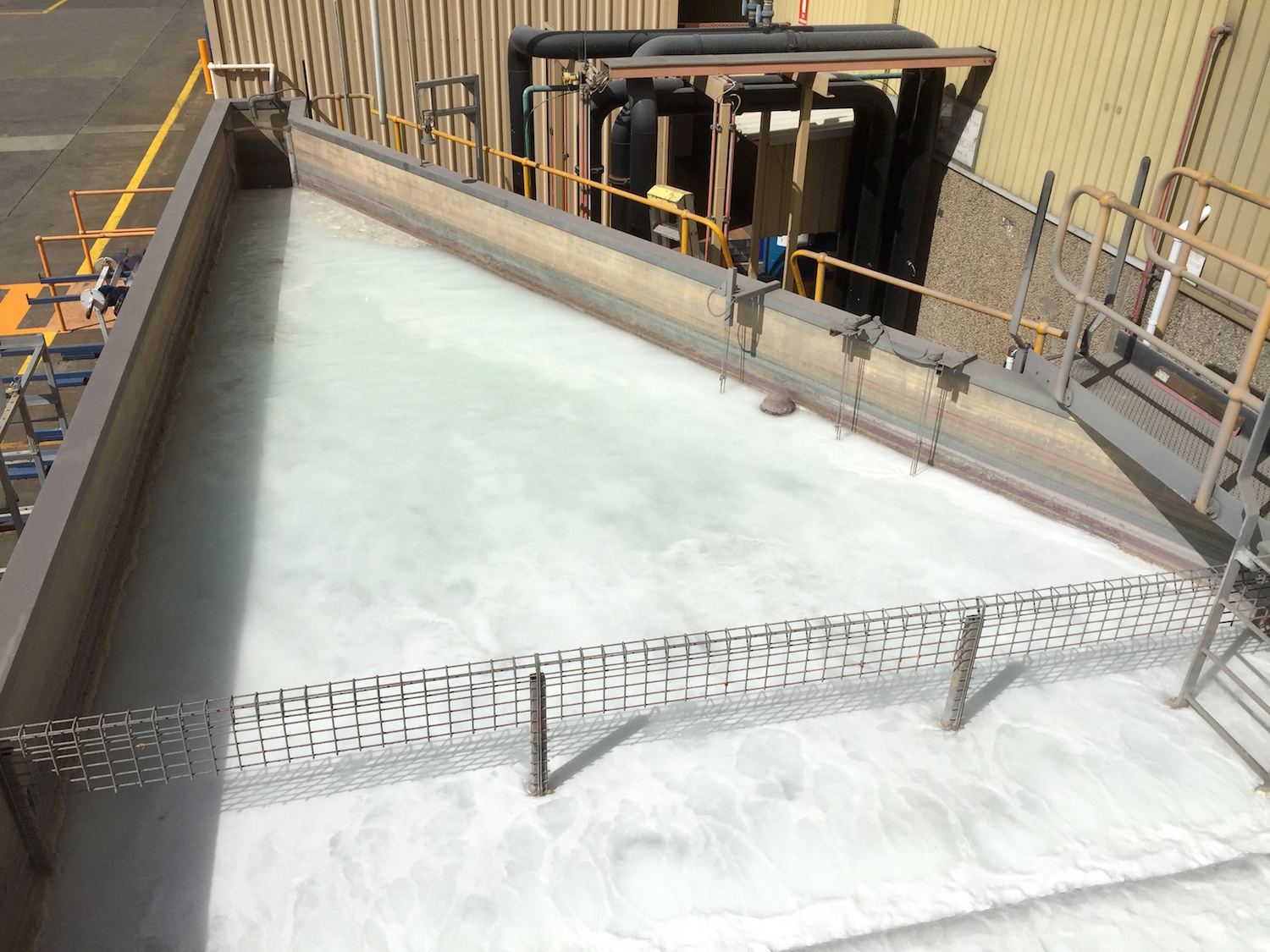 Paint De-Sludge Pool