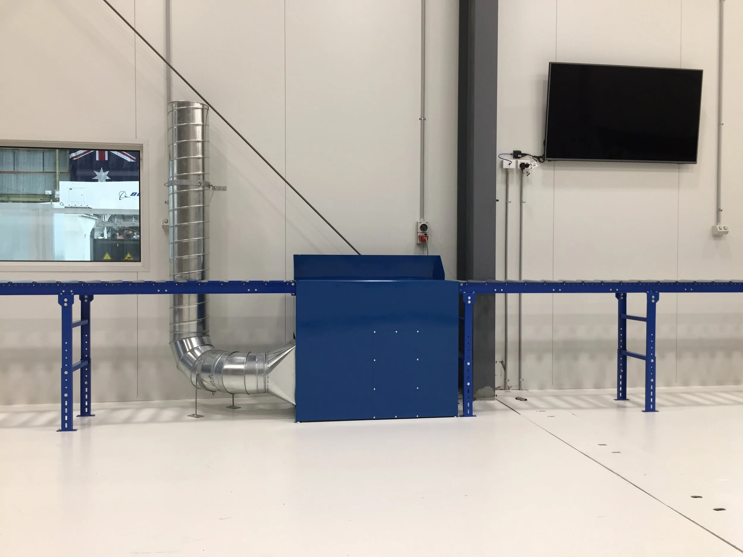 Compact Downdraft Table