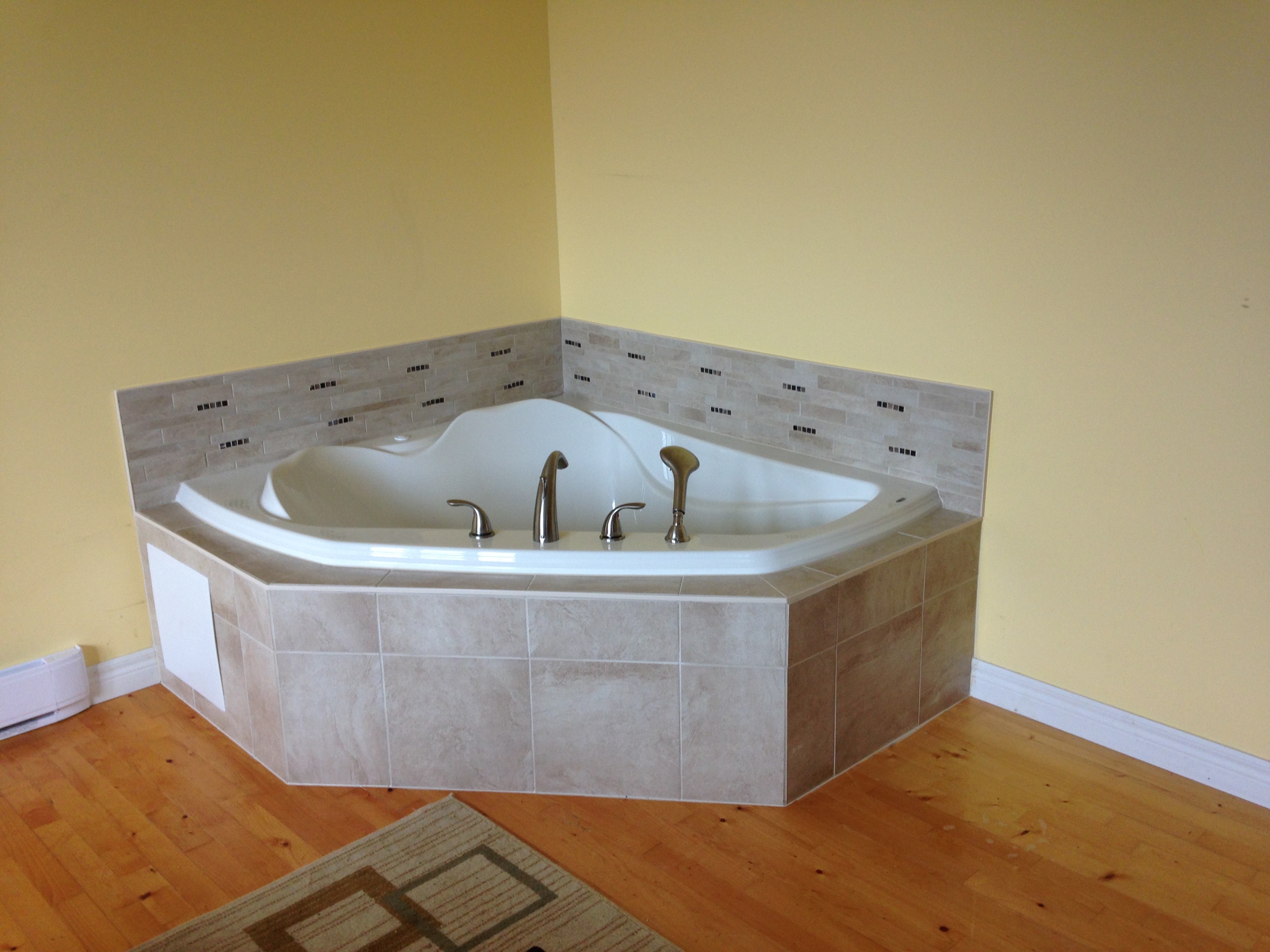 Jetted tub installed in master suite