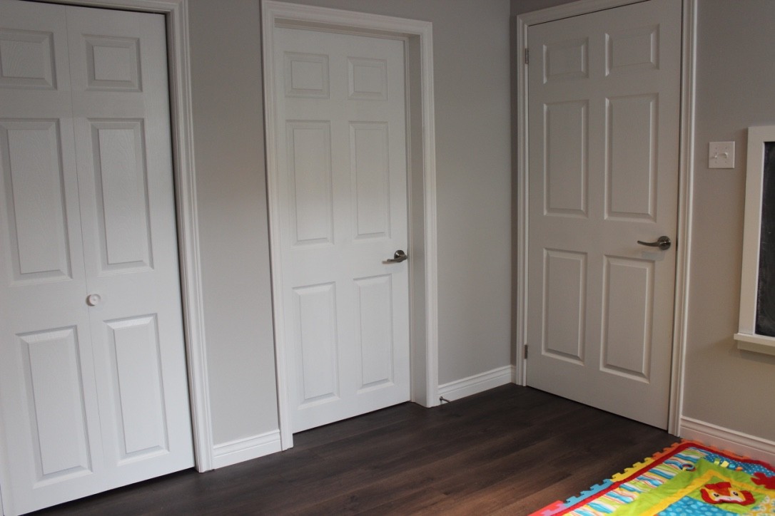 Entrance for spare room and mud room. 