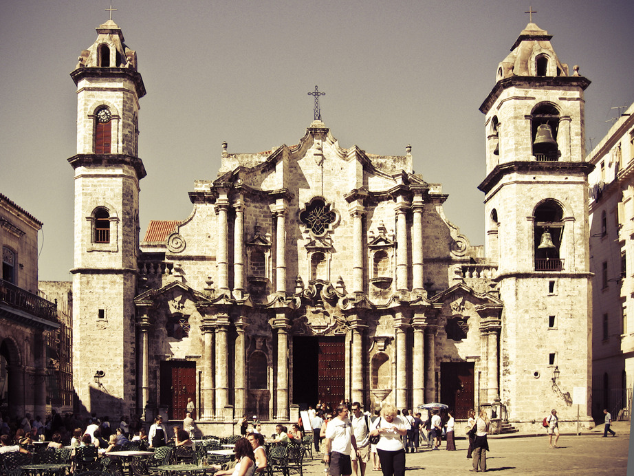 cuba-2008-a530-b 085-lr-sm.jpg