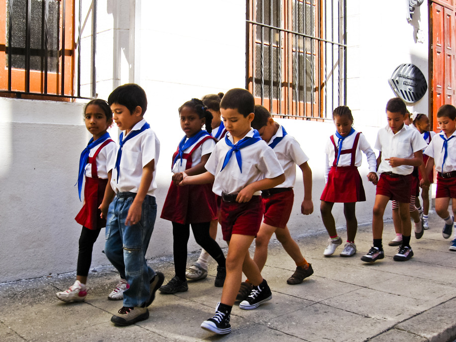 cuba-2008-a530-b 047-lr-sm.jpg
