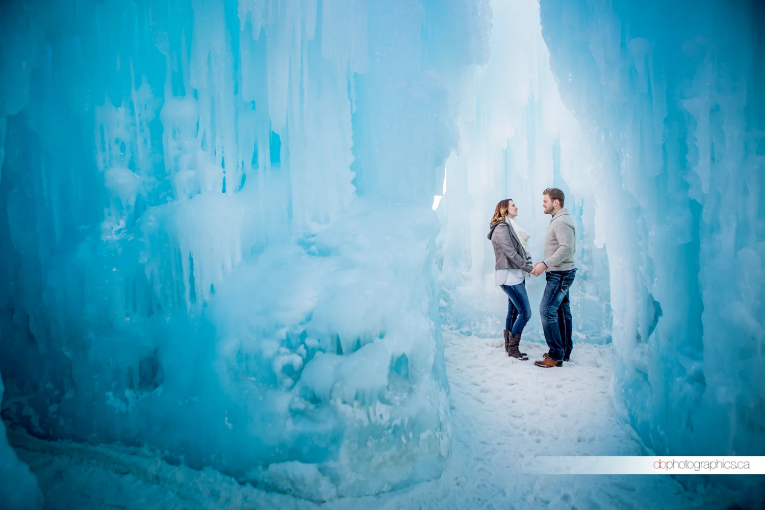 Krista & Brent - Engagement - 20160207 - 0004.jpg