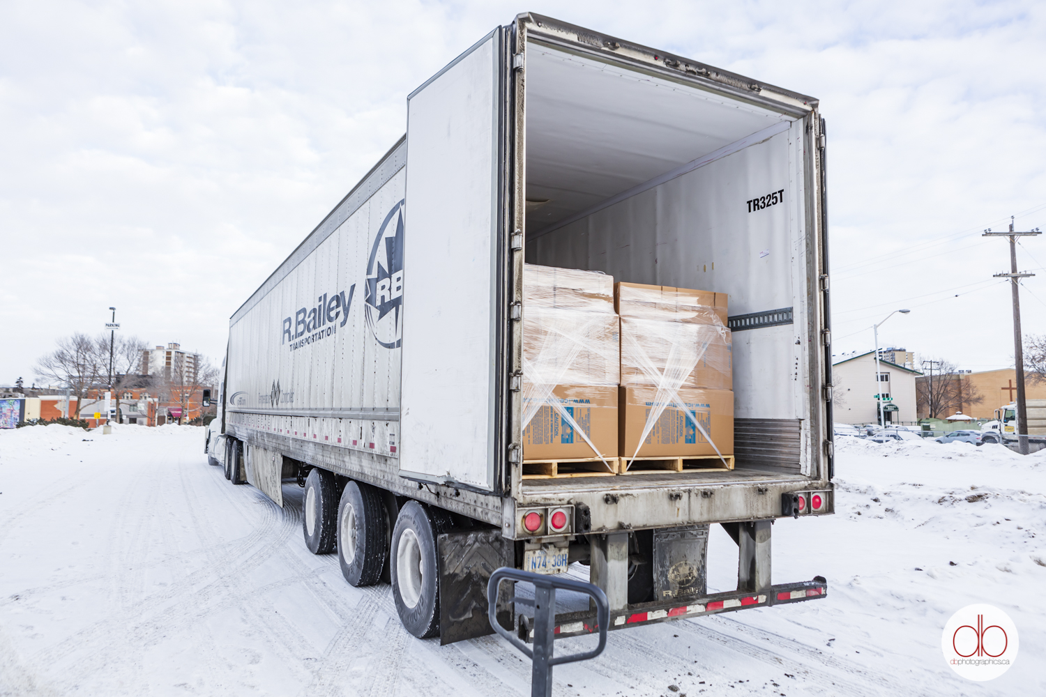 IOW-2019-Ice Arrival-7-db-blog.jpg