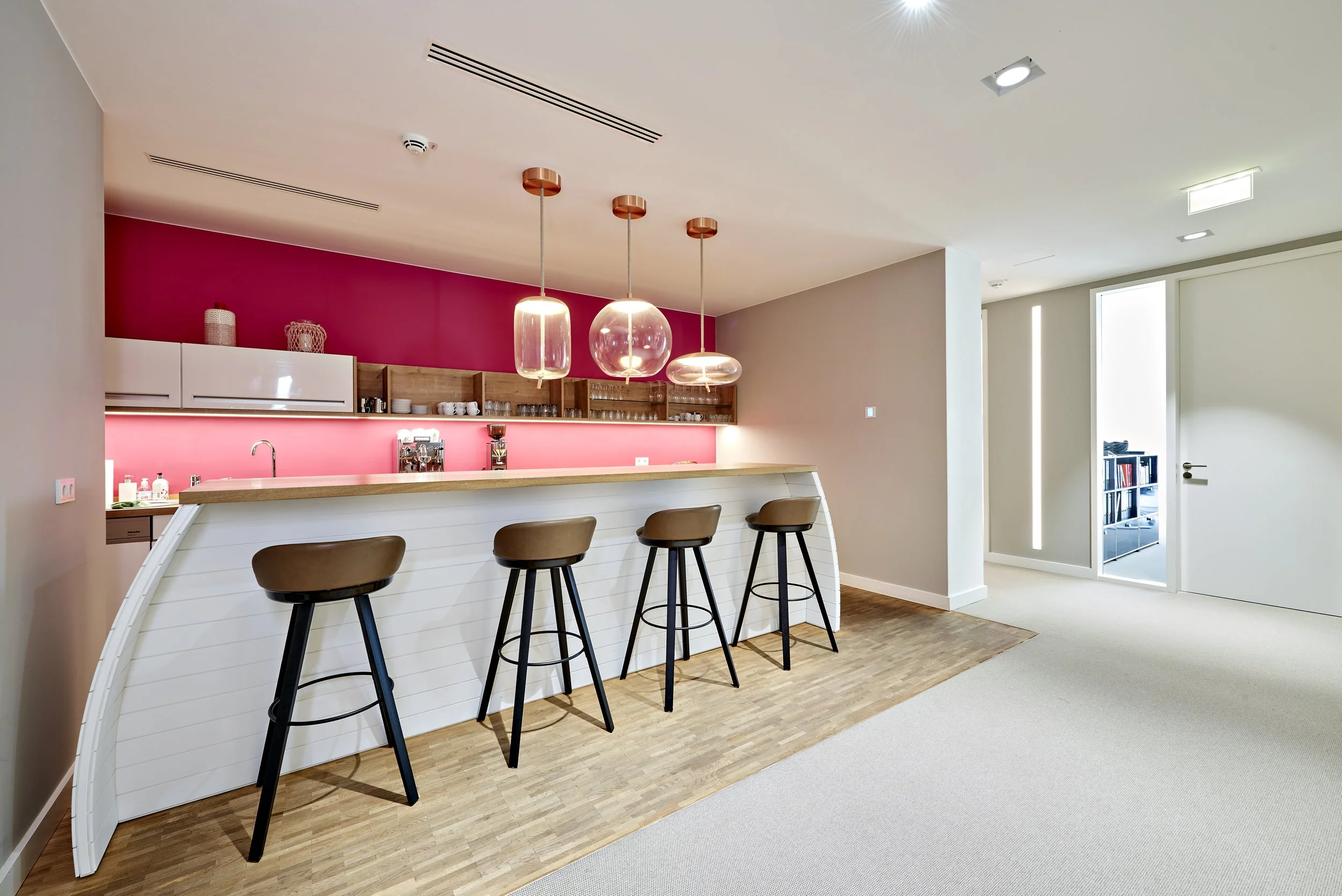 Riverside_Interior_00430.JPG