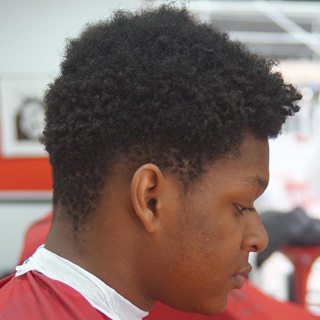 Transformation💥 
#barber #barbershop #4k #sony #barberlife #barbershopconnect #ukbarbershop #clipperking #ukbarbershopconnect #ukmasterbarbers #Manchesterbarber #Manchester #masterbarber #shavette #andisslimlineprolithium #andisclippers #babylisspro