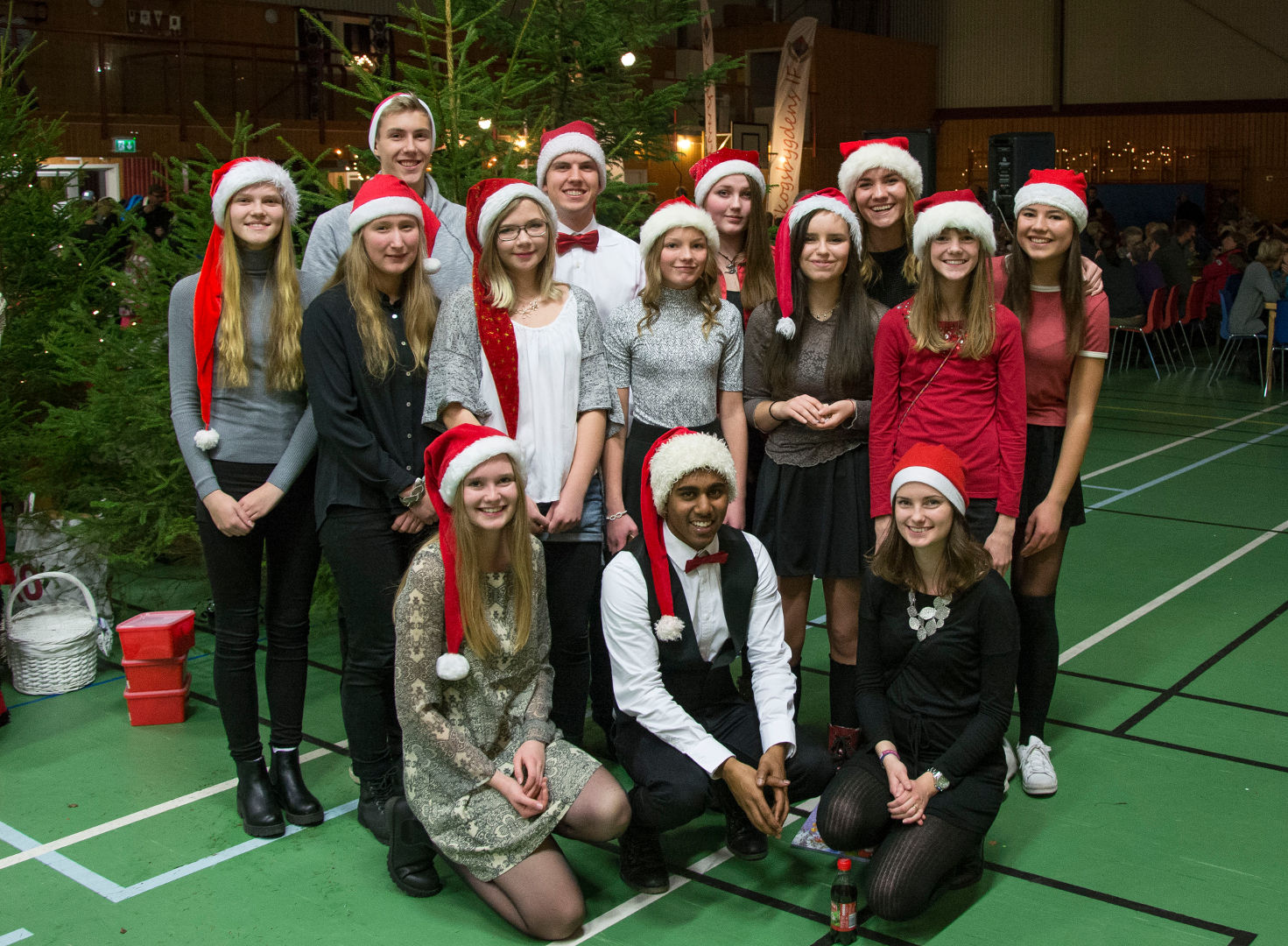Julstuga i sporthallen