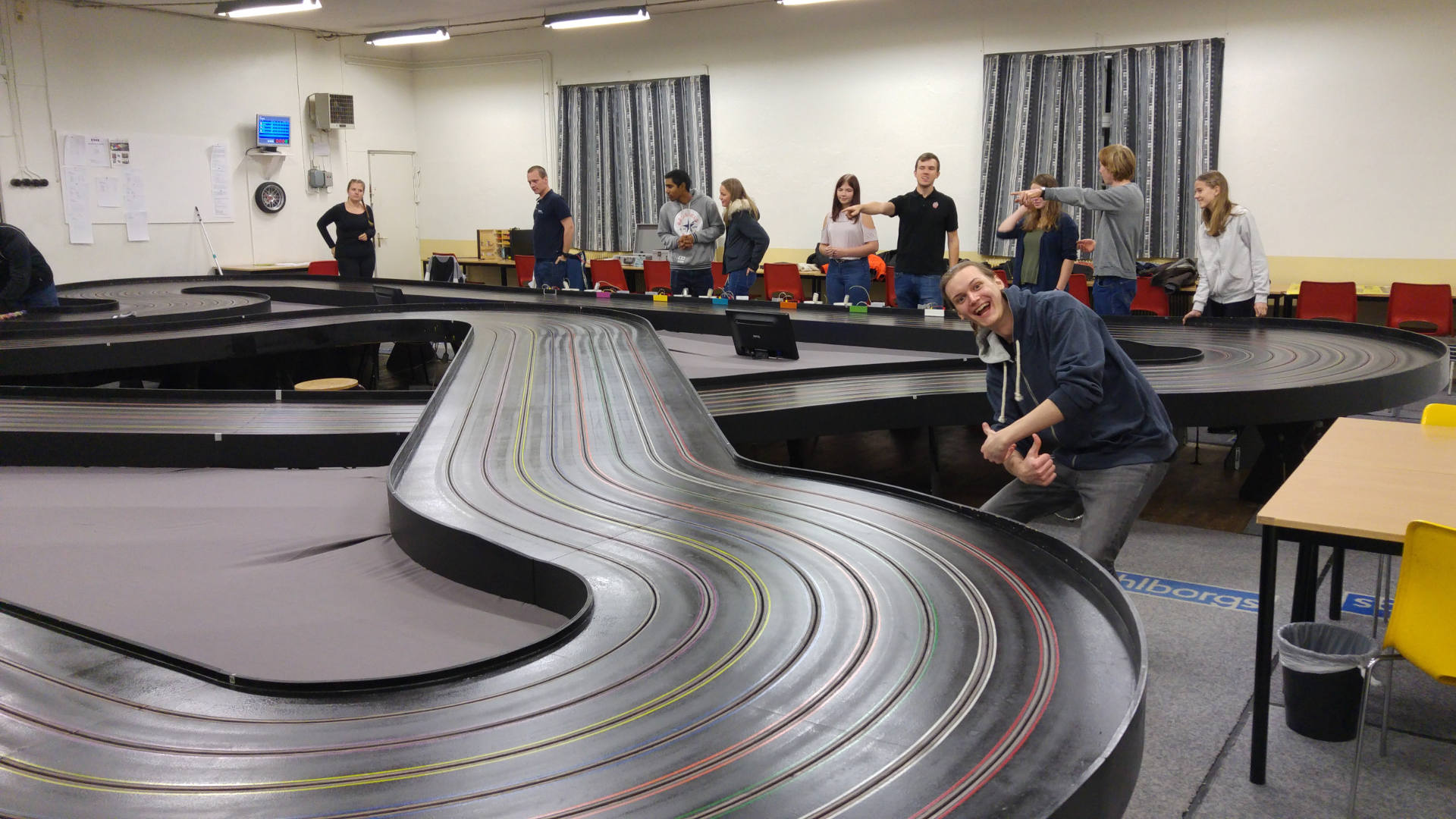 Slot Car med fredagscaféet