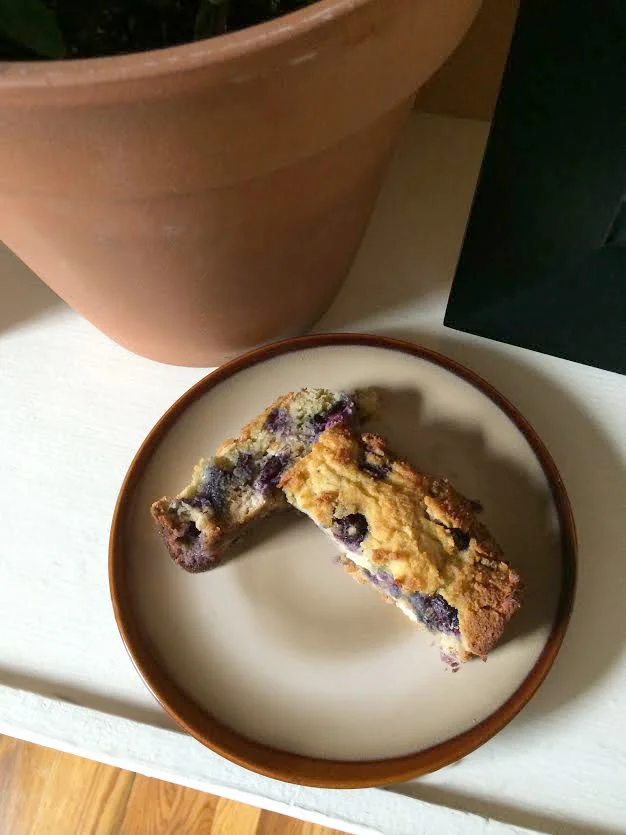 Salted blueberry cake (gluten free).