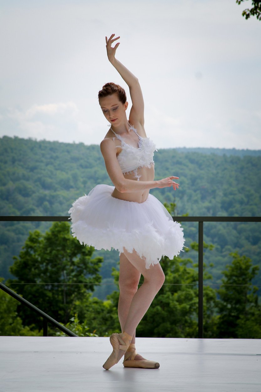  Jacob's Pillow Inside/Out Festival, Becket MA. Photo by Sara Kiter 