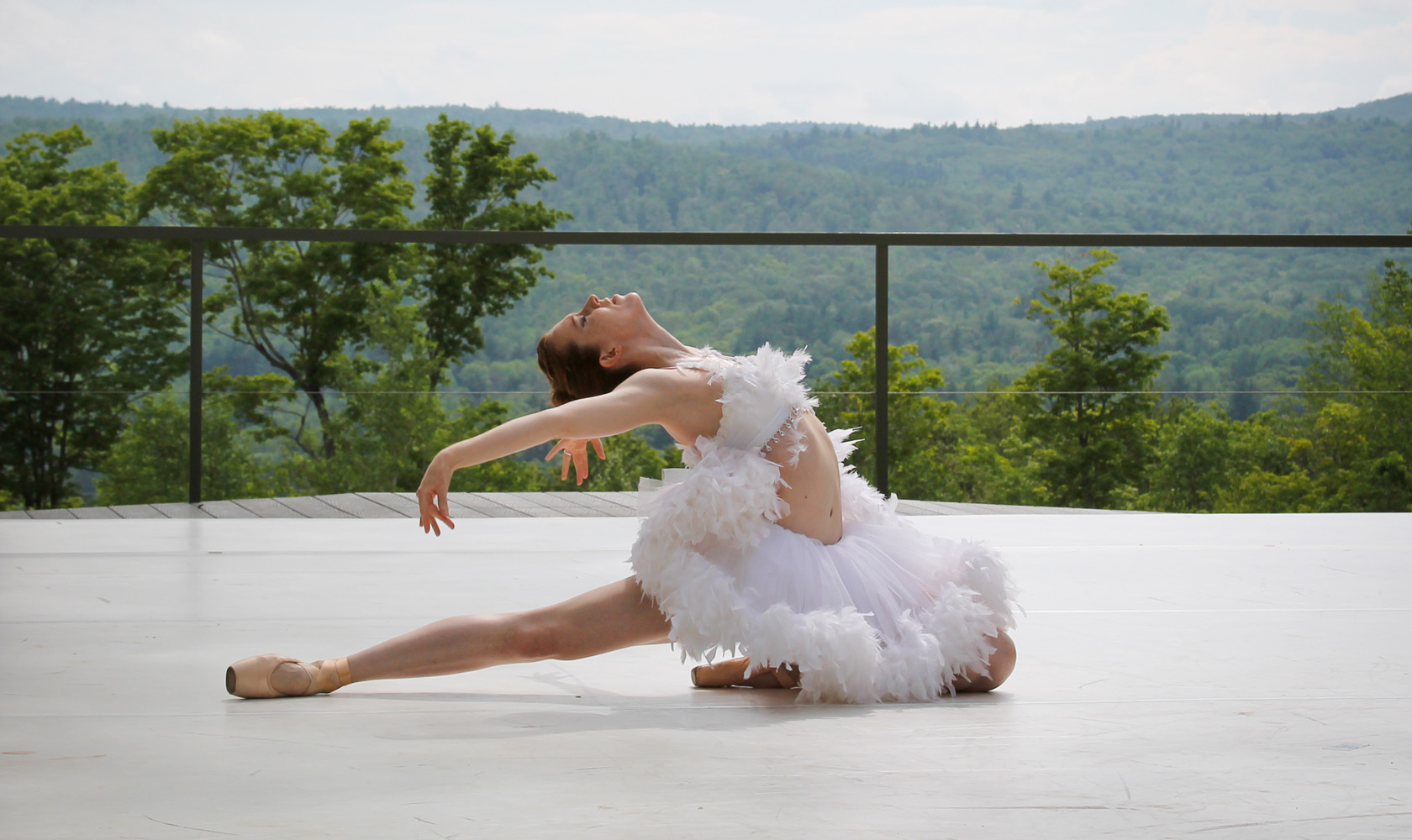  Jacob's Pillow Inside/Out Festival, Becket MA. Photo by Sara Kiter 