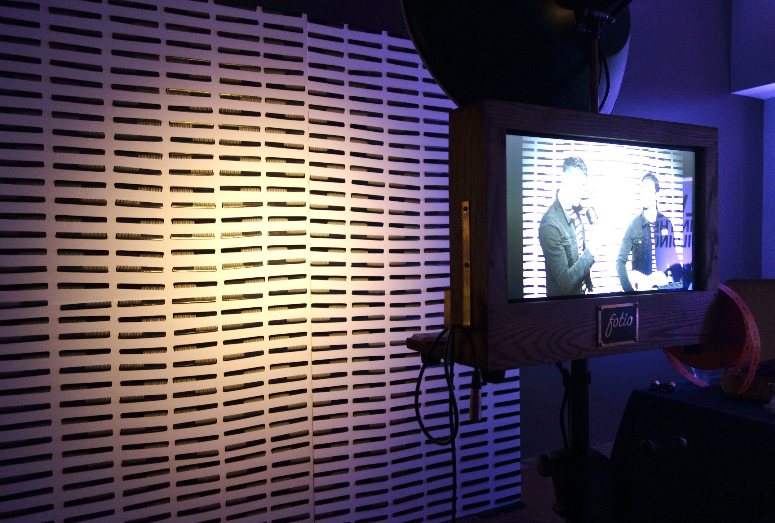 Fotio backdrop made of combs!