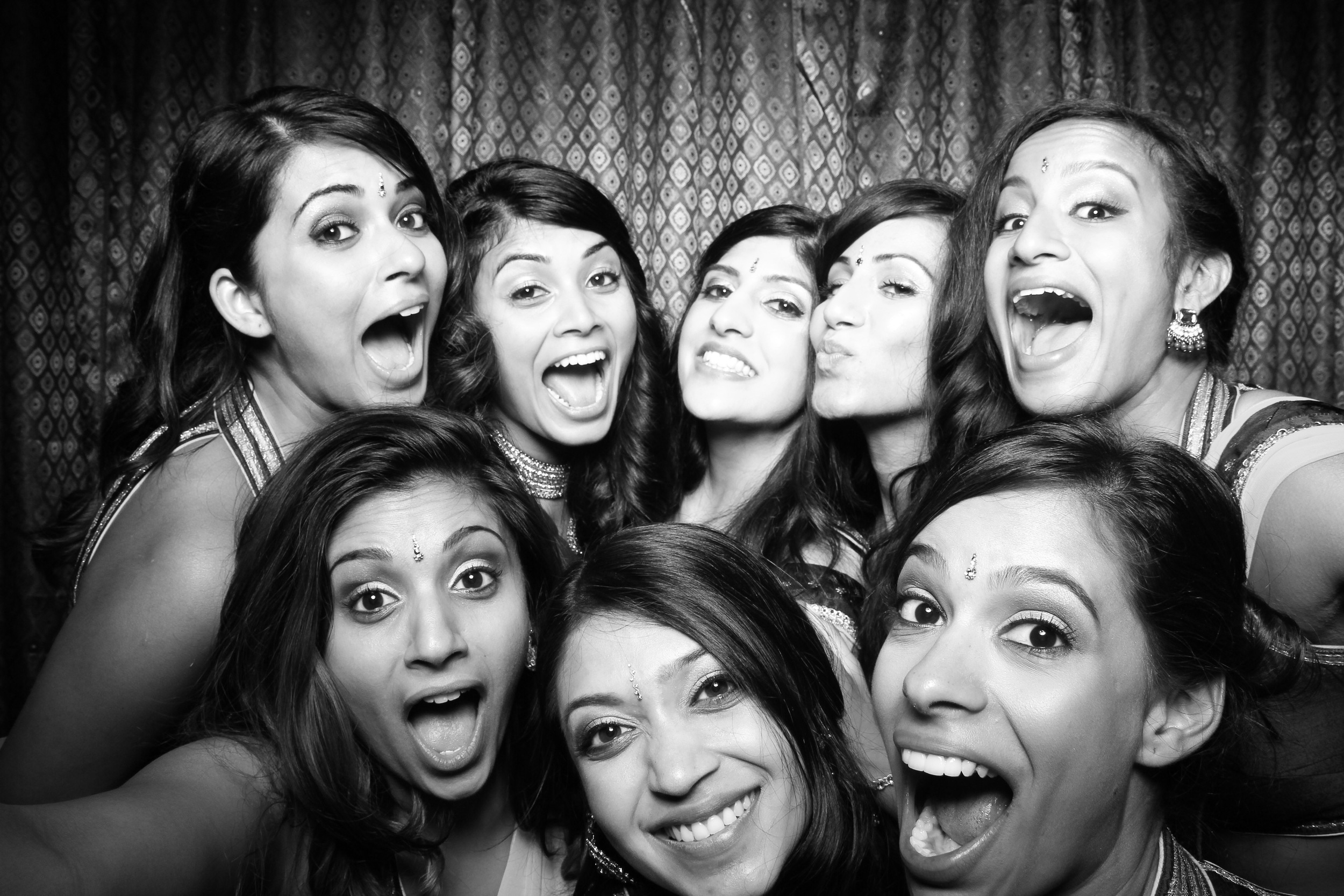 Chicago_Indian_Wedding_Photo_Booth.jpg