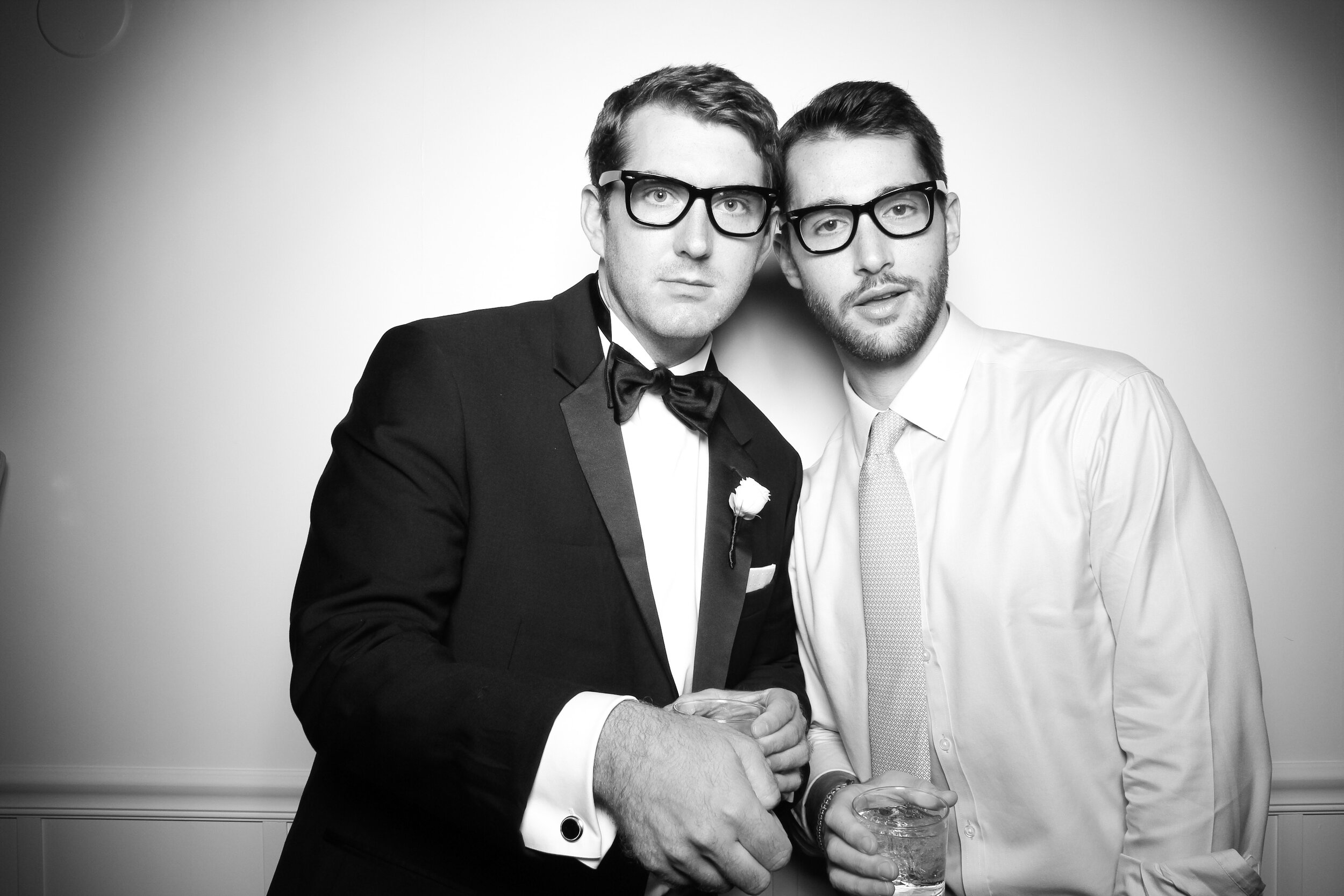 Chicago_Vintage_Wedding_Photobooth_16.jpg