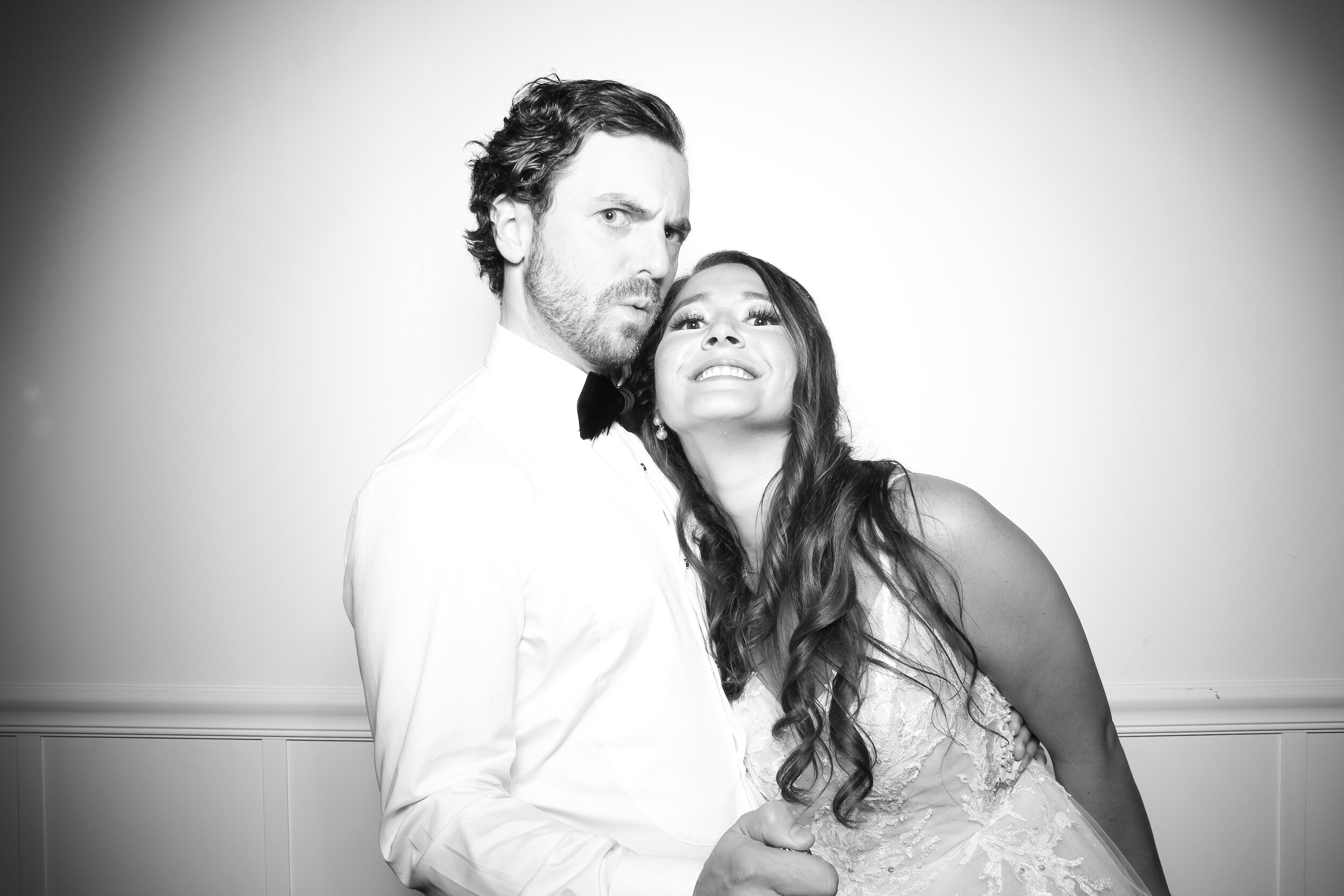 Chicago_Vintage_Wedding_Photobooth_28.jpg