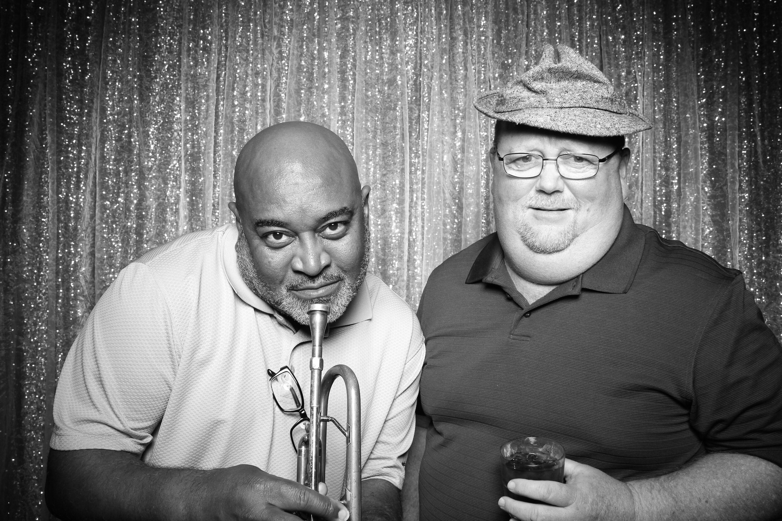 Chicago_Vintage_Wedding_Photobooth_House_of_Blues_23.jpg