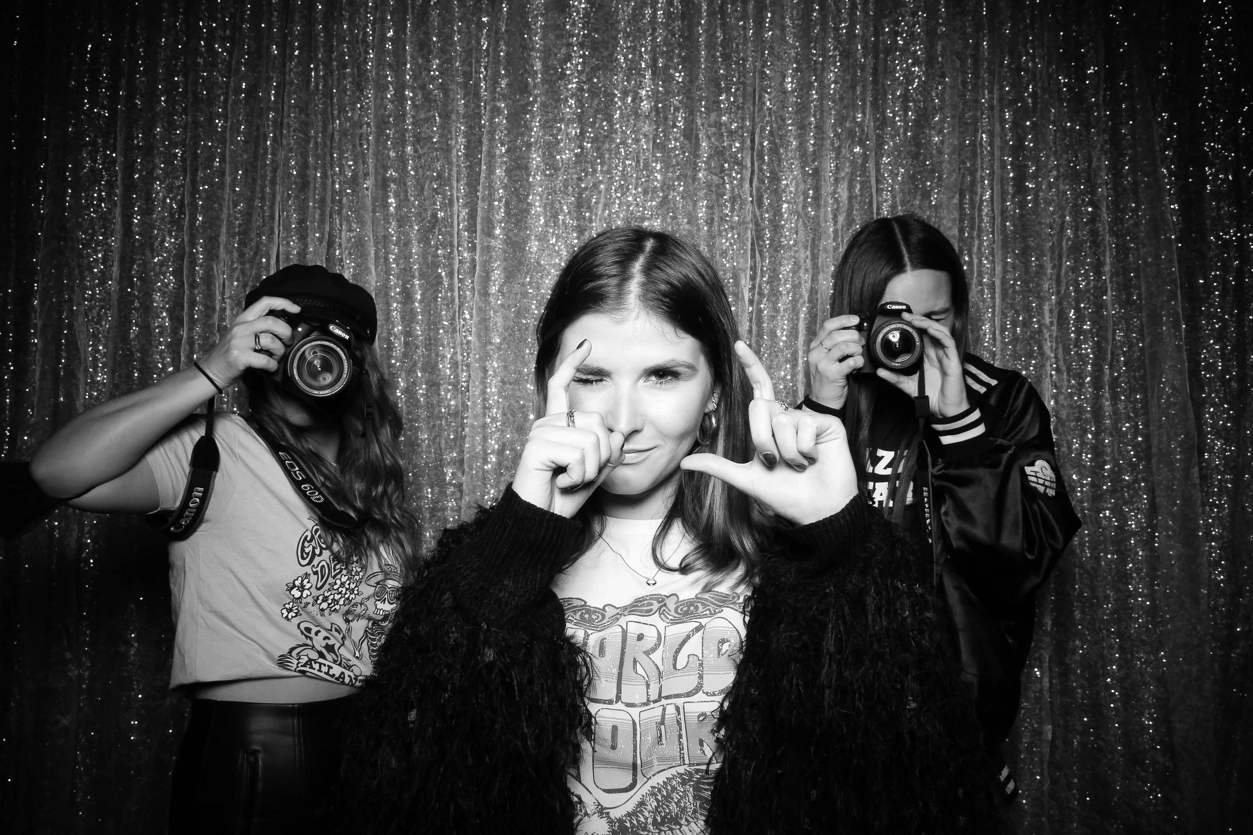 fotio-thalia-hall-pilsen-photobooth-chicago-anniversary-party-photographer-7.jpg