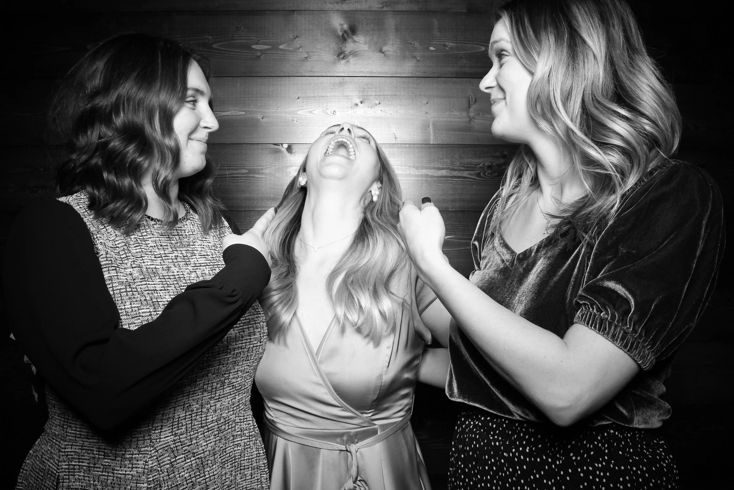 fotio-round-lake-wisconsin-photobooth-chicago-holiday-party-photographer-20.jpg