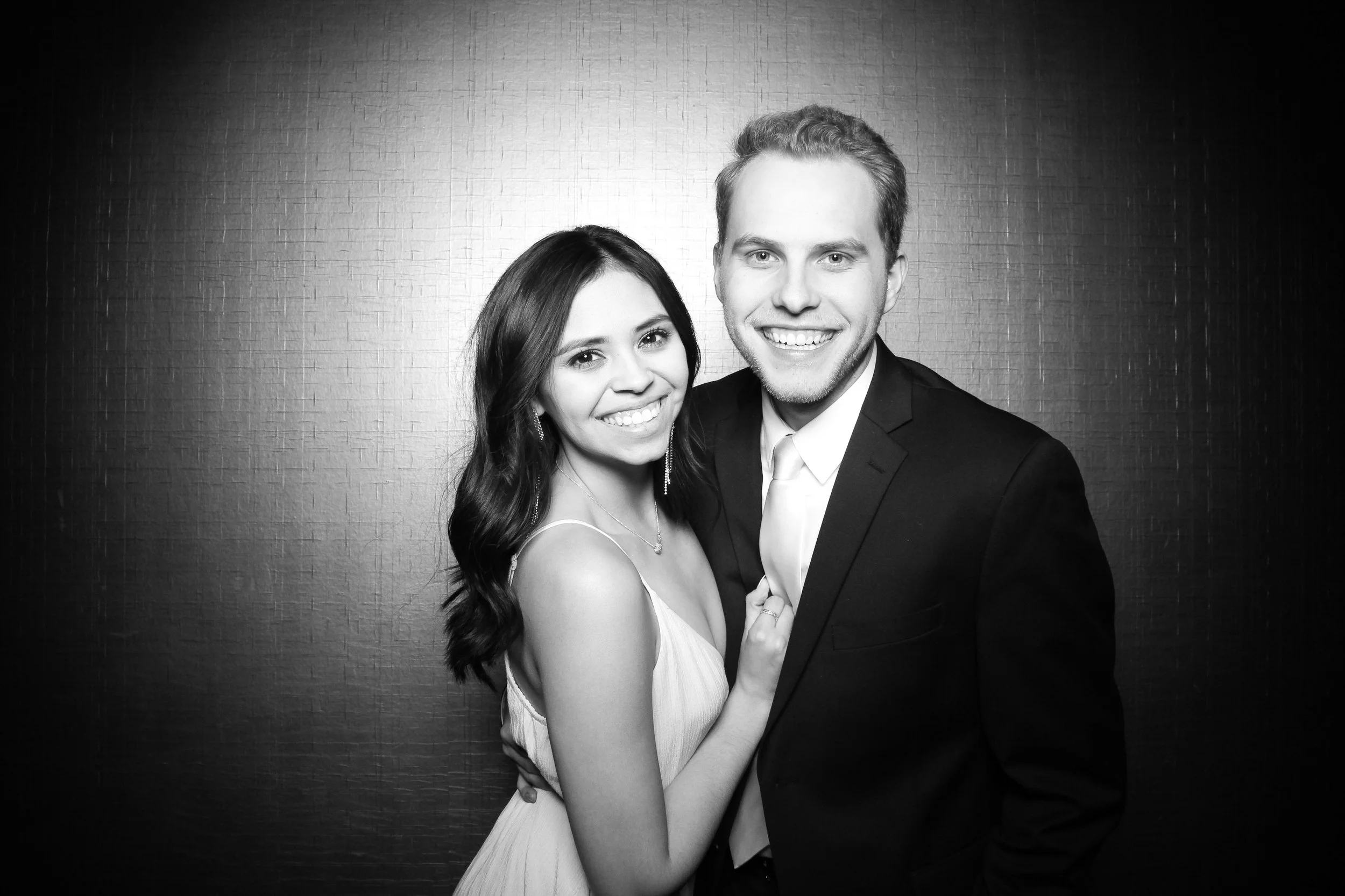 fotio-photobooth-willis-tower-notre-dame-business-school-photographer-portrait-2.jpg