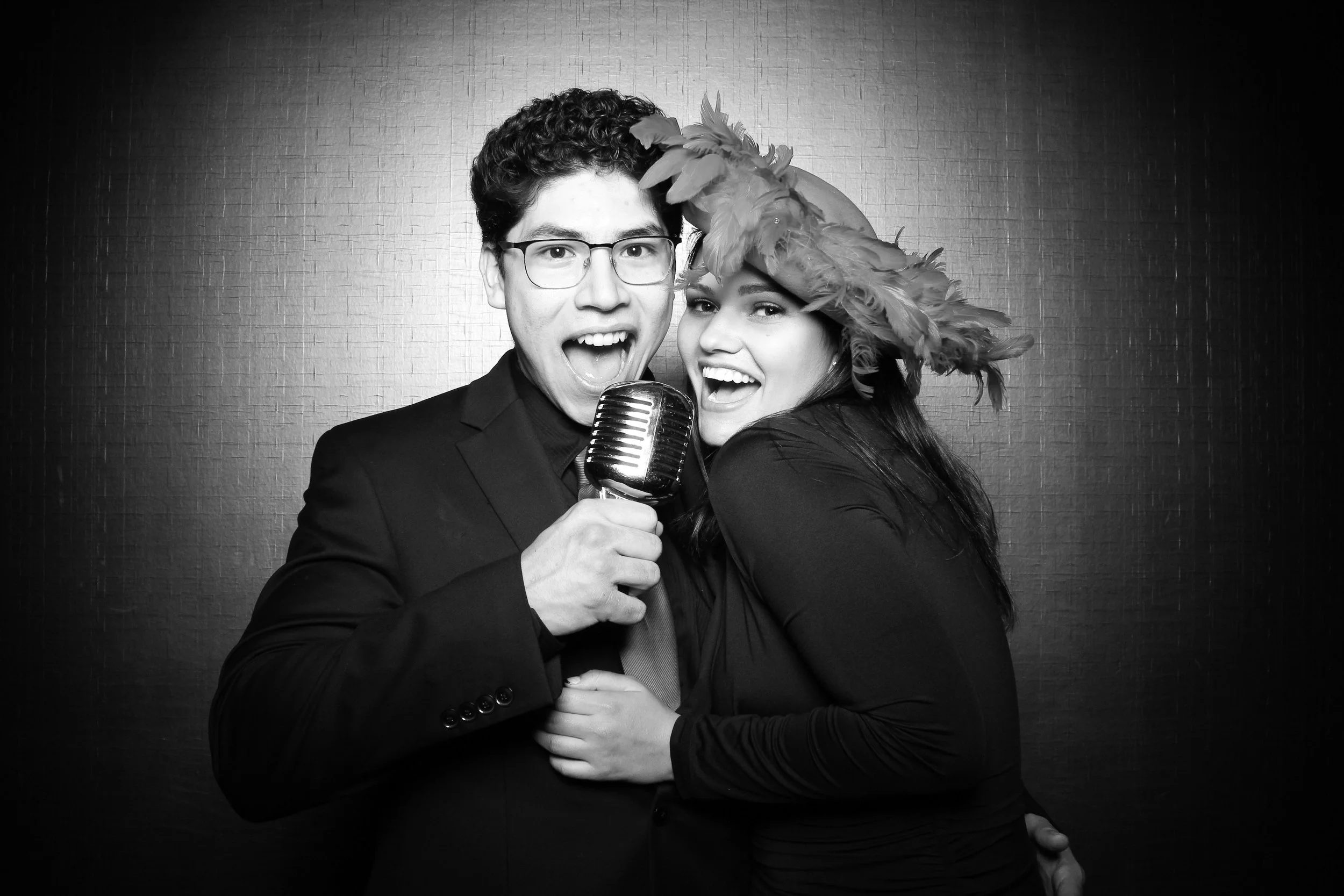 fotio-photobooth-willis-tower-notre-dame-business-school-photographer-portrait-24.jpg