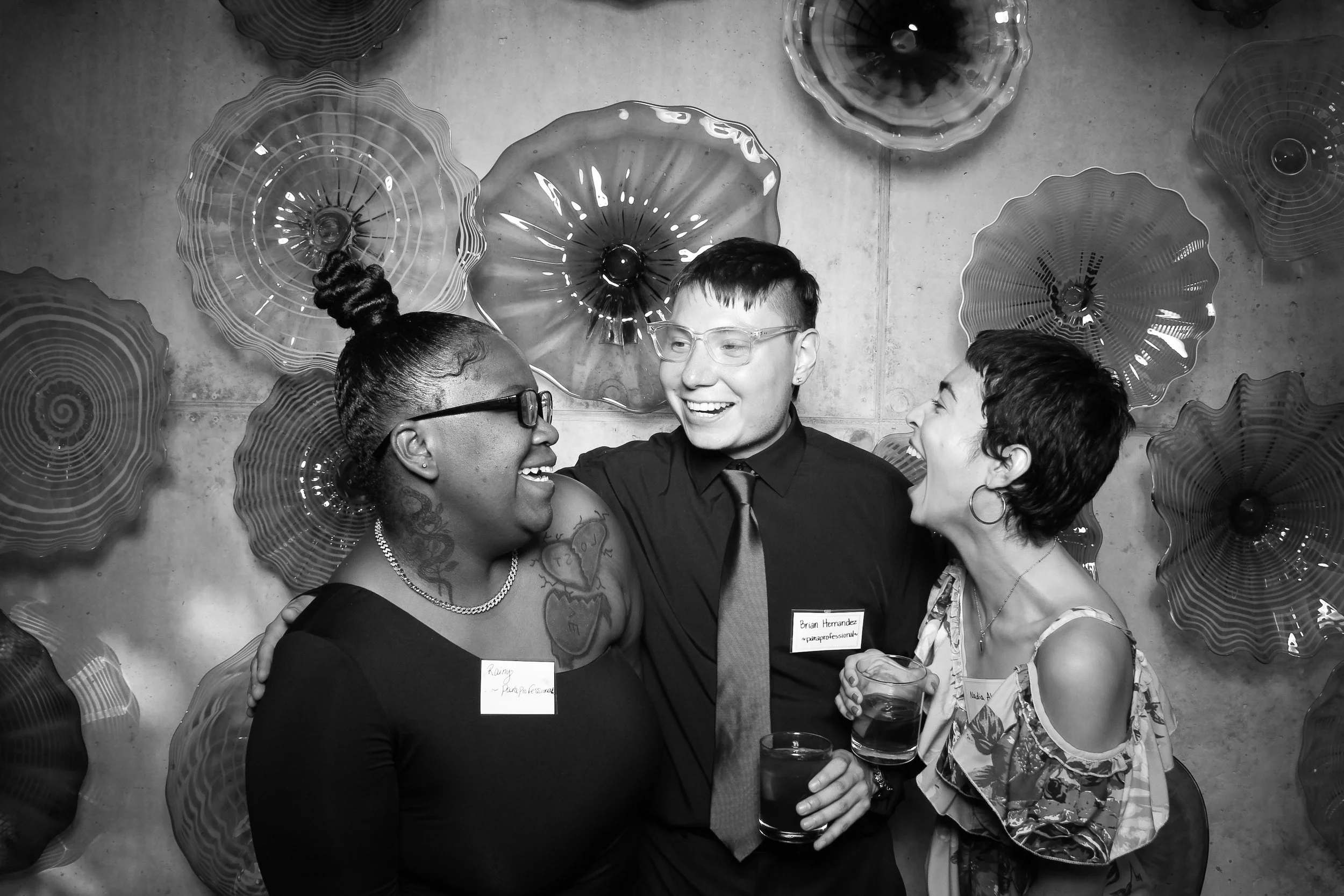 Ignite_Glass_Studio_Photo_Booth_Fundraiser_02.jpg