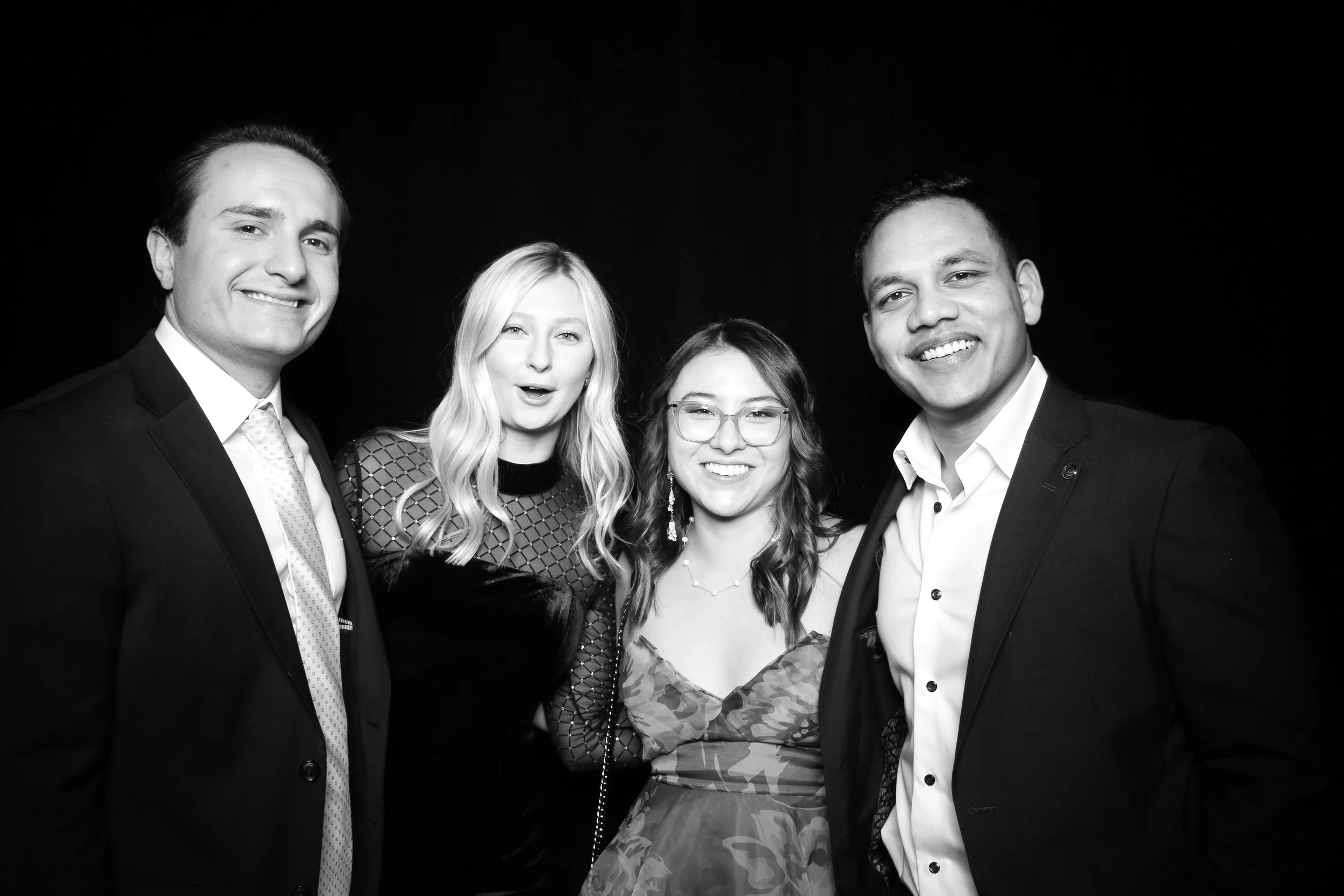 Theater_on_the_Lake_Wedding_Photo_Glam_Booth_Lincoln_Park_04.jpg