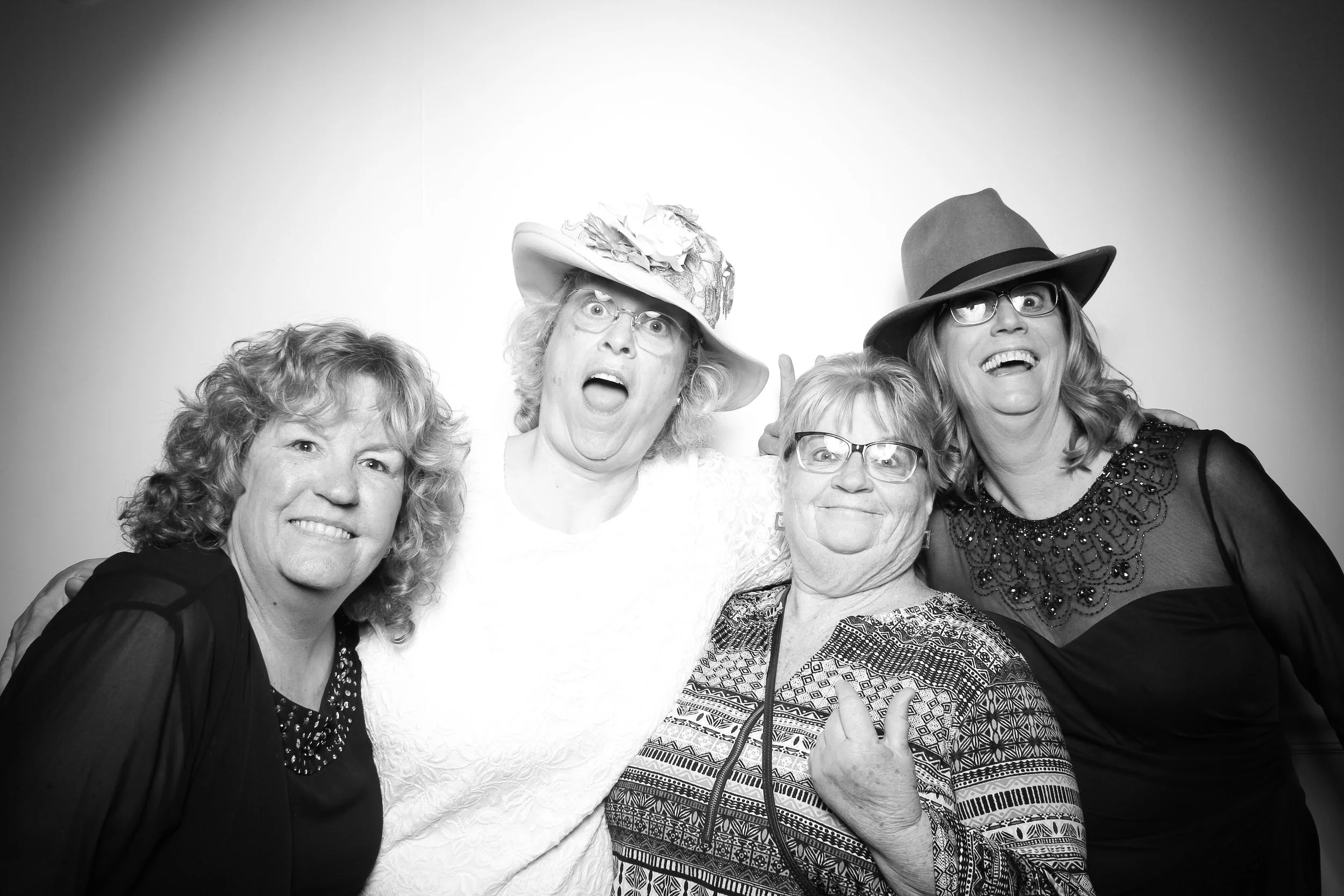 Kardashian_Booth_Chicago_Illuminating_Company_Black_and_White_007.jpg