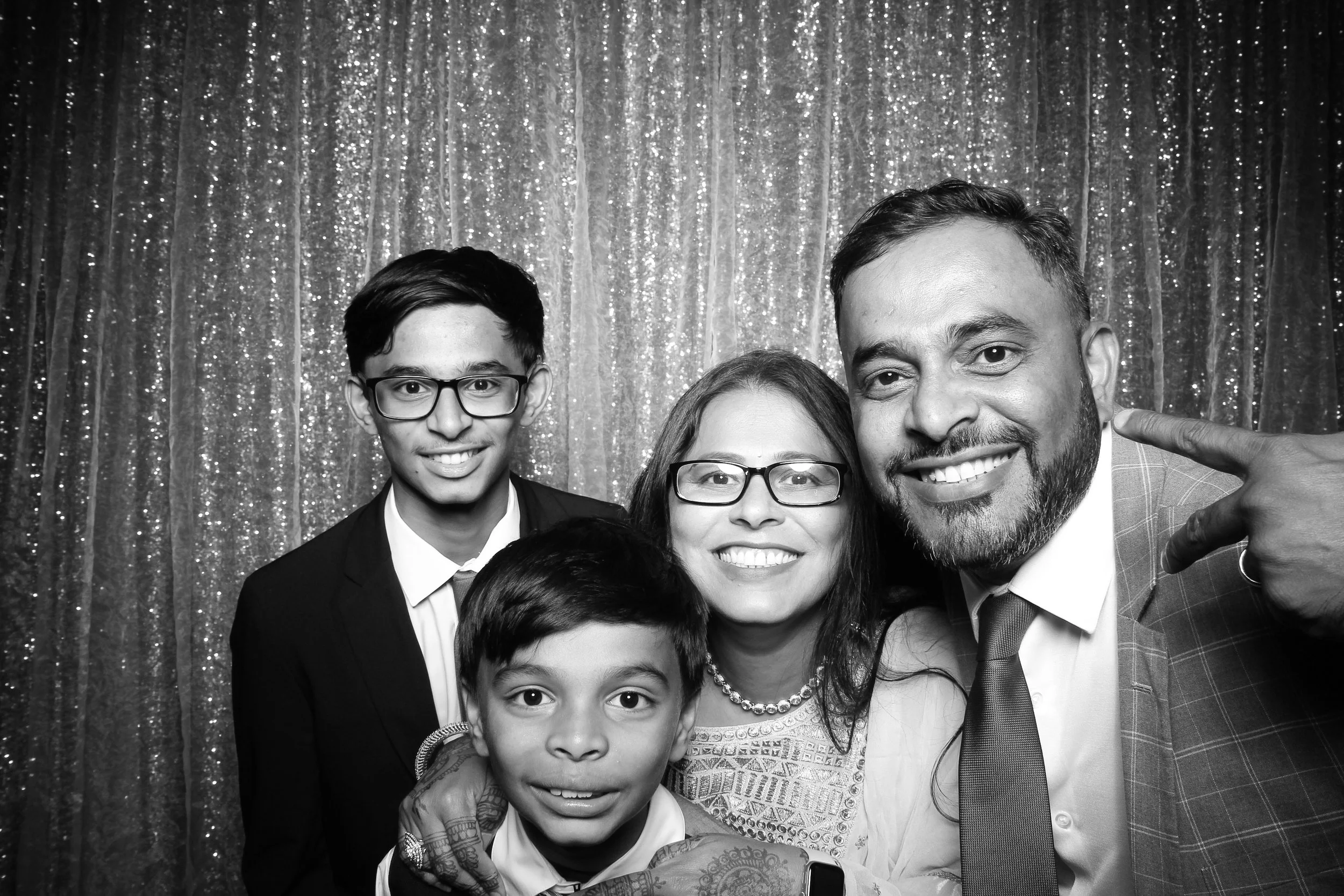 Fotio_Photo_Booth_Willowbrook_Family_Large_Wedding_Fun_Chicago_Suburb_Friends_Sequins_Backdrop_Bride_Groom_07.jpg