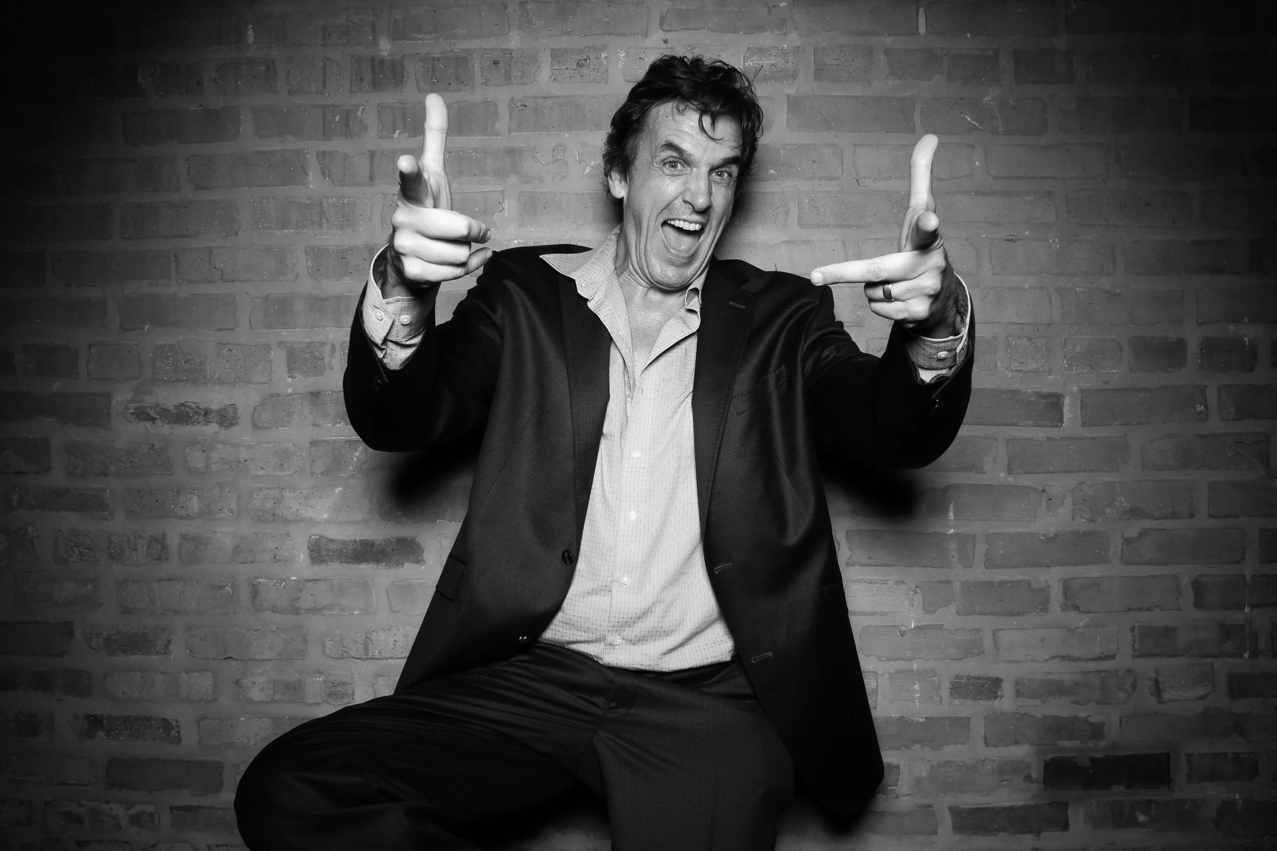 Fotio_Photo_Booth_Chicago_Fairlie_Wedding_Big_Family_Fun_Party_West_Loop_Industrial_Factory_Bricks_Friends_15.jpg