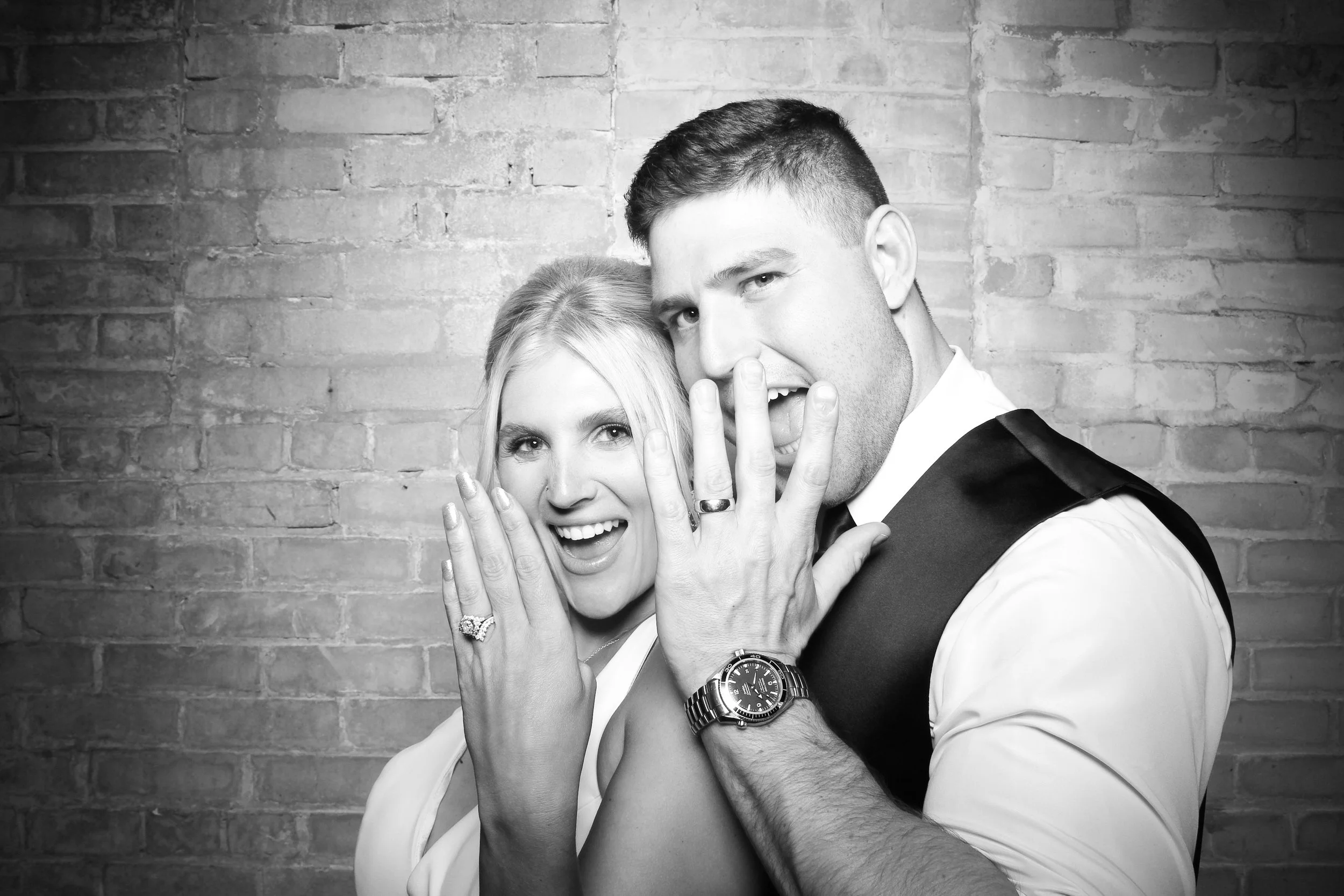 Journeyman_Distillery_Wedding_Photo_Booth_Old_Time_010.jpg